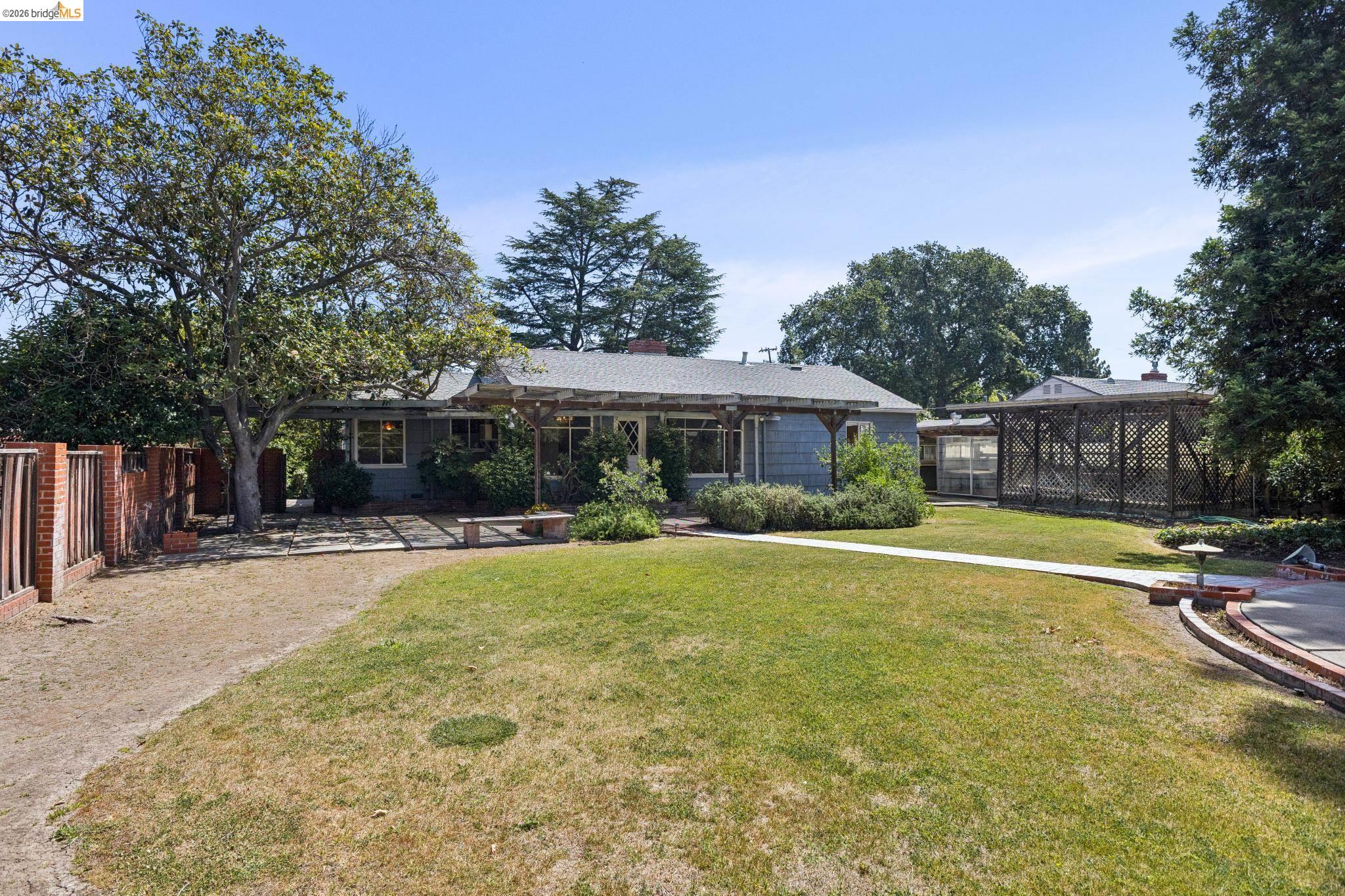 1035 Oak Grove Rd