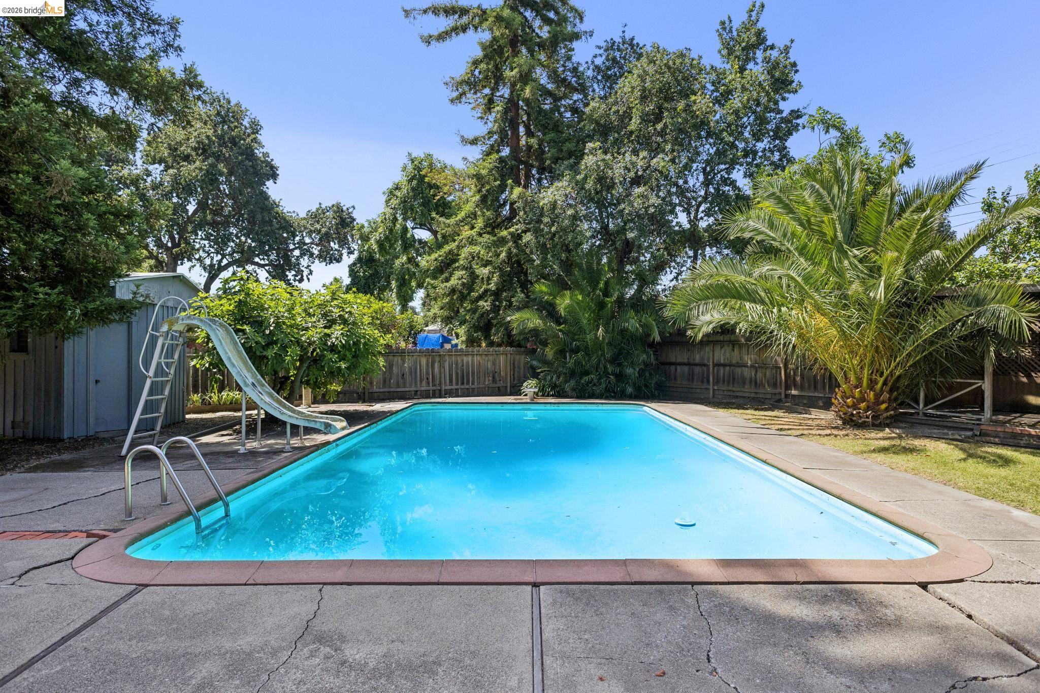 1035 Oak Grove Rd