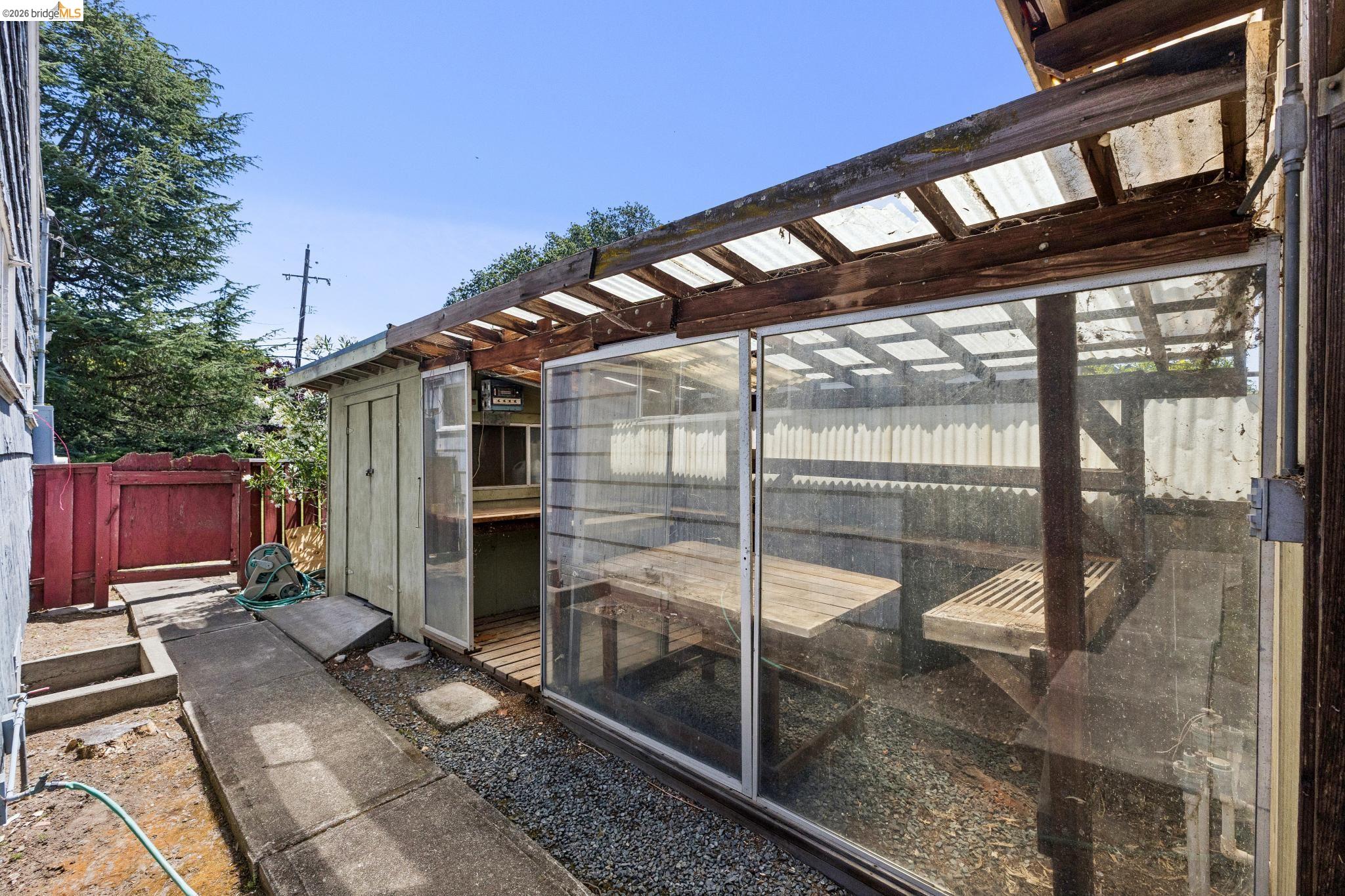 1035 Oak Grove Rd