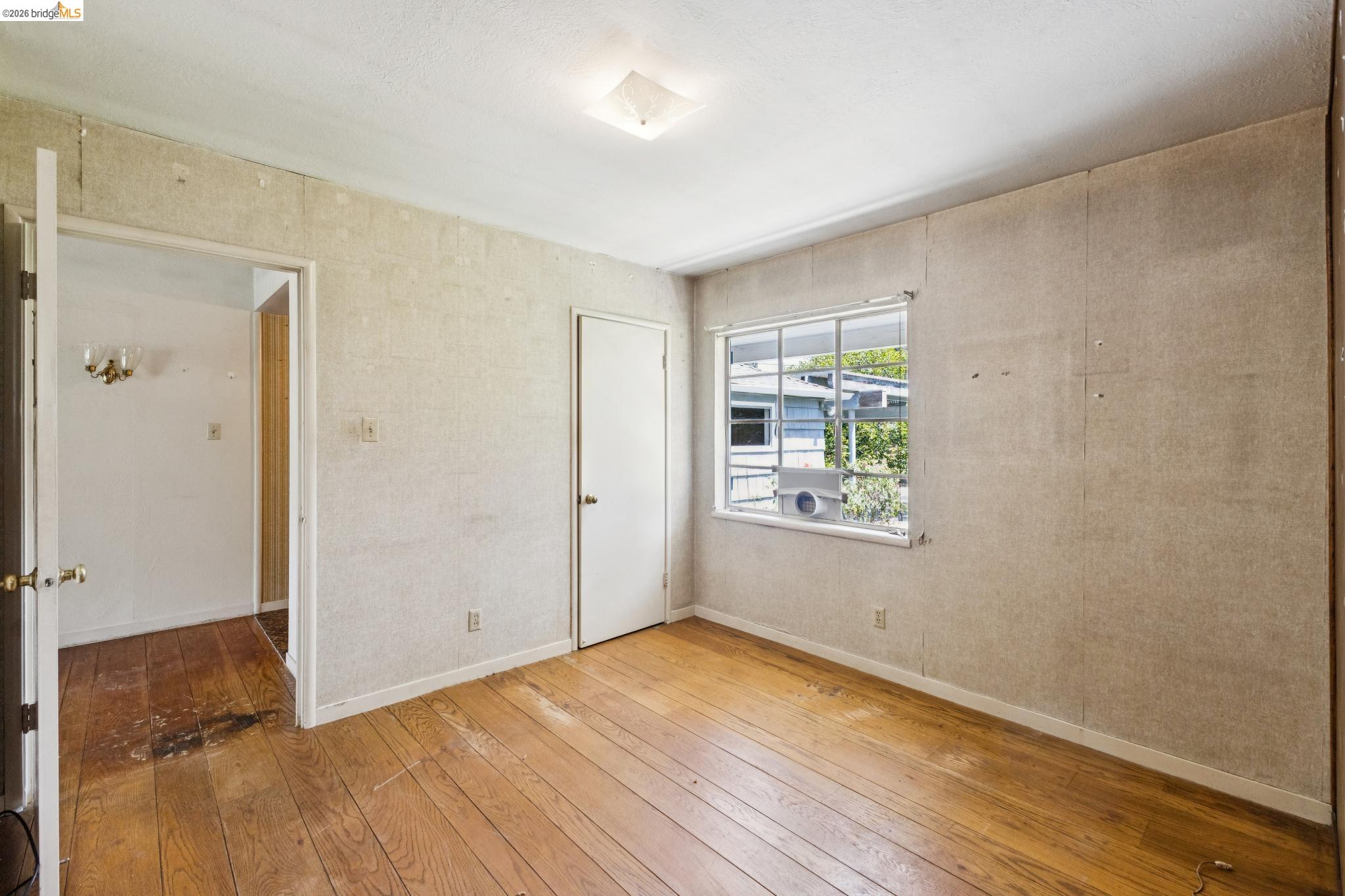 1035 Oak Grove Rd