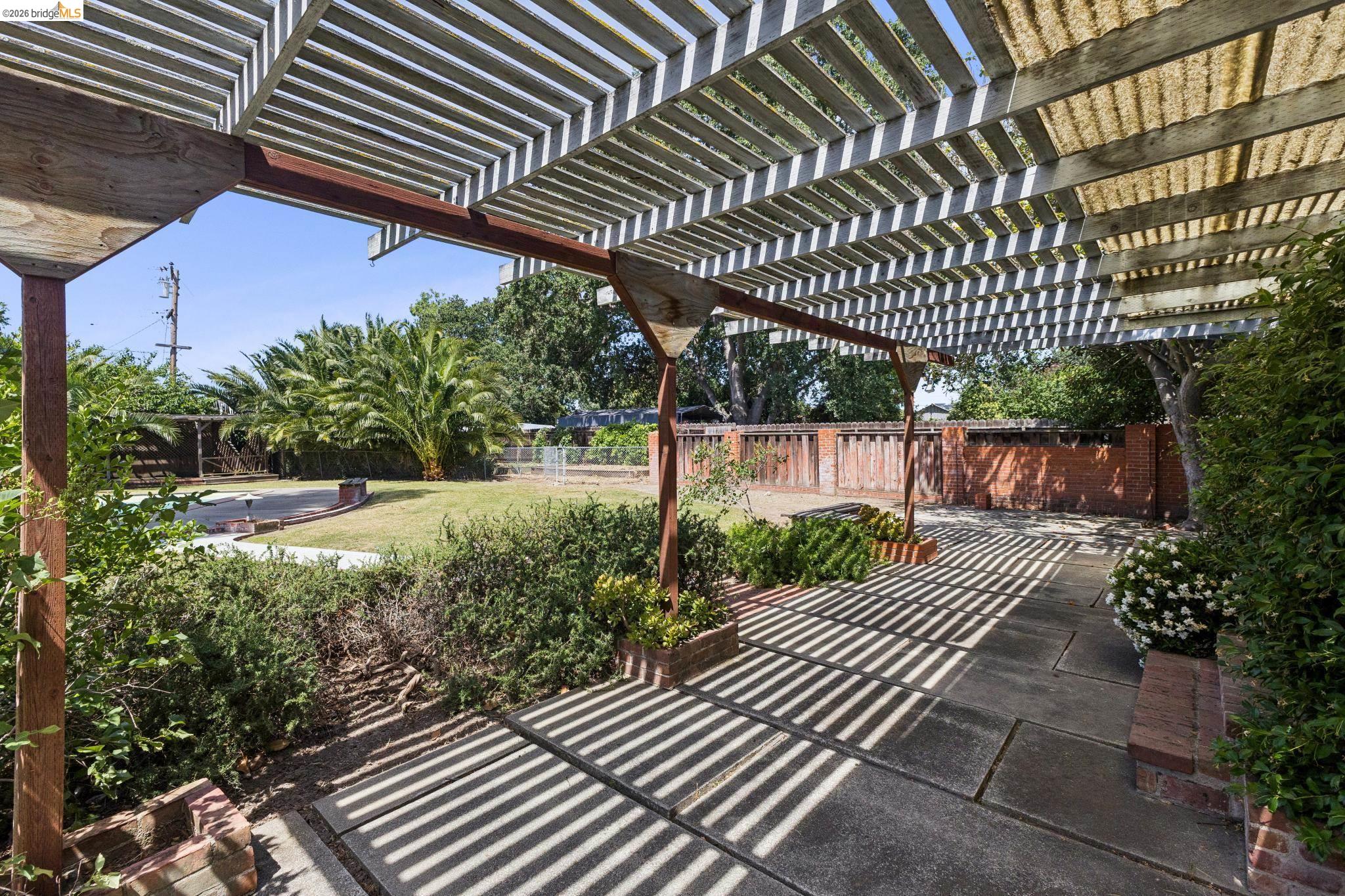 1035 Oak Grove Rd