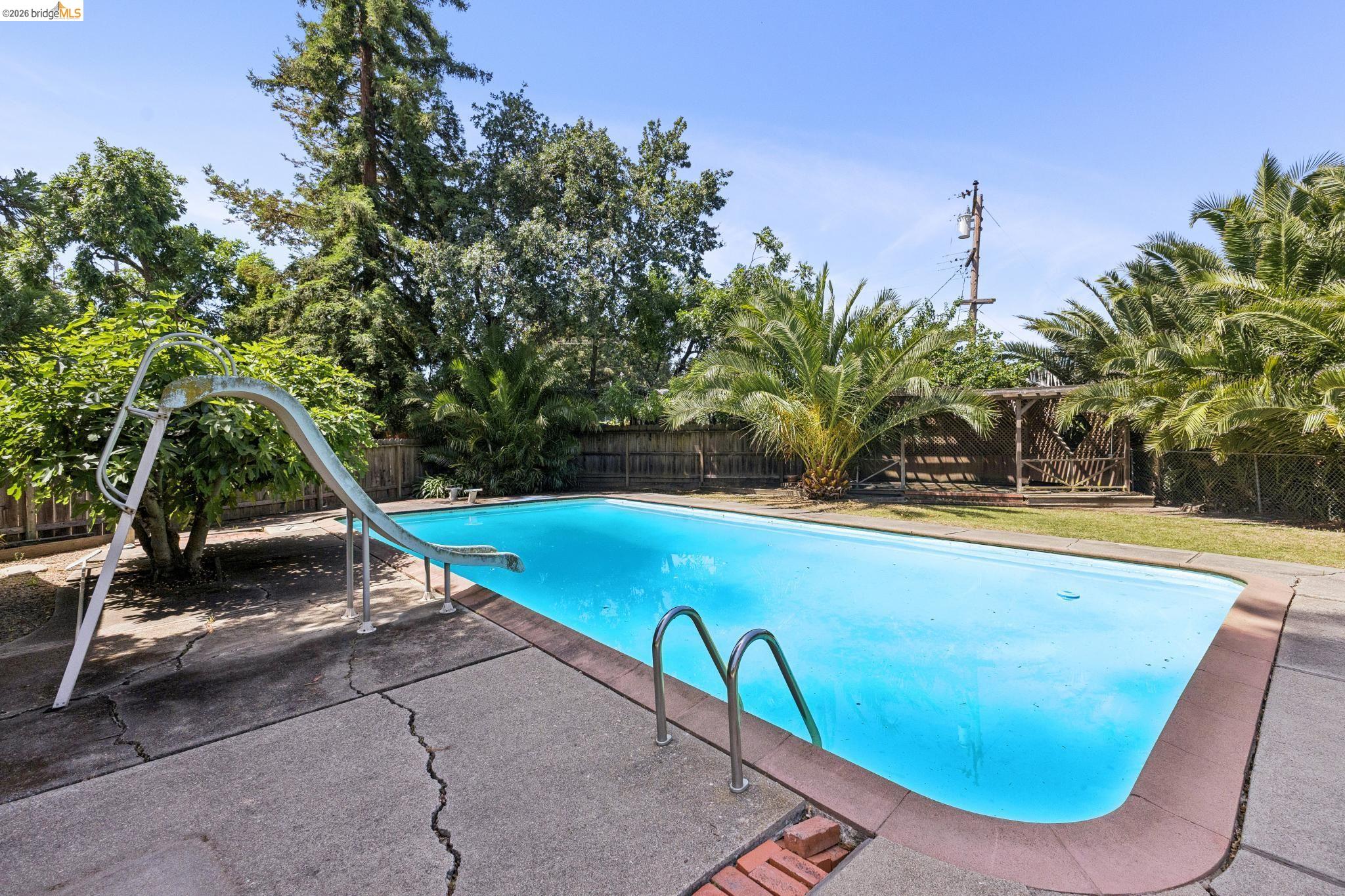 1035 Oak Grove Rd