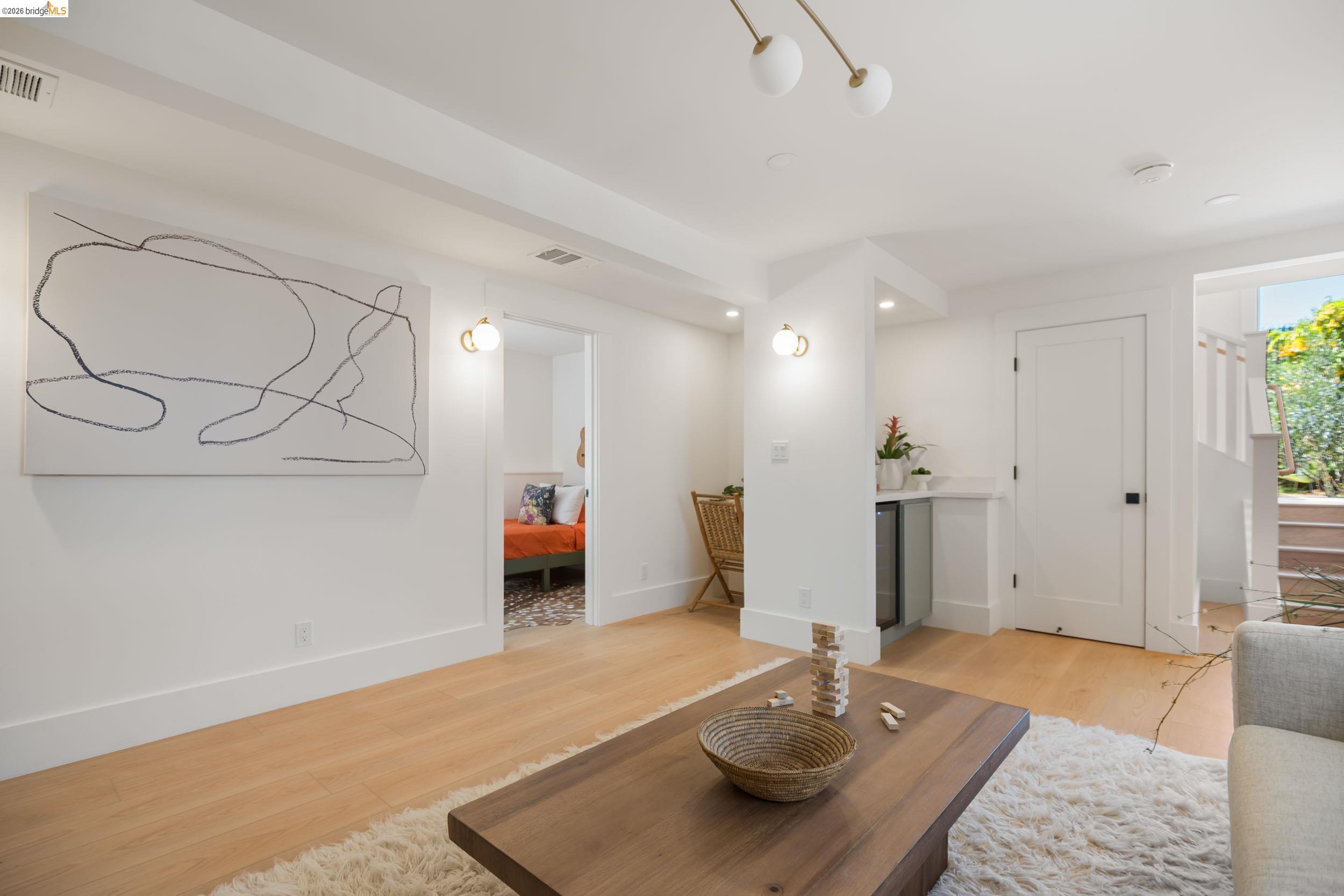 463 44th Street