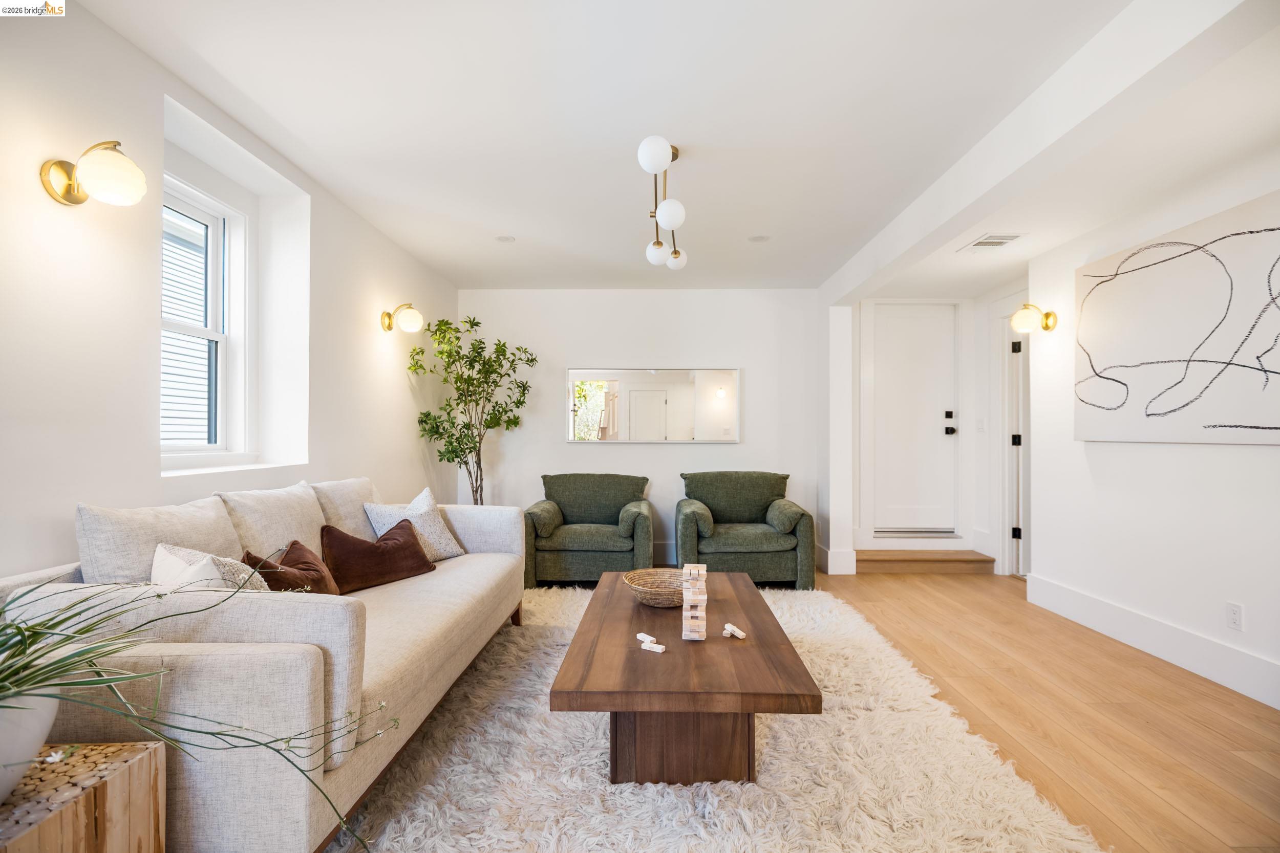 463 44th Street