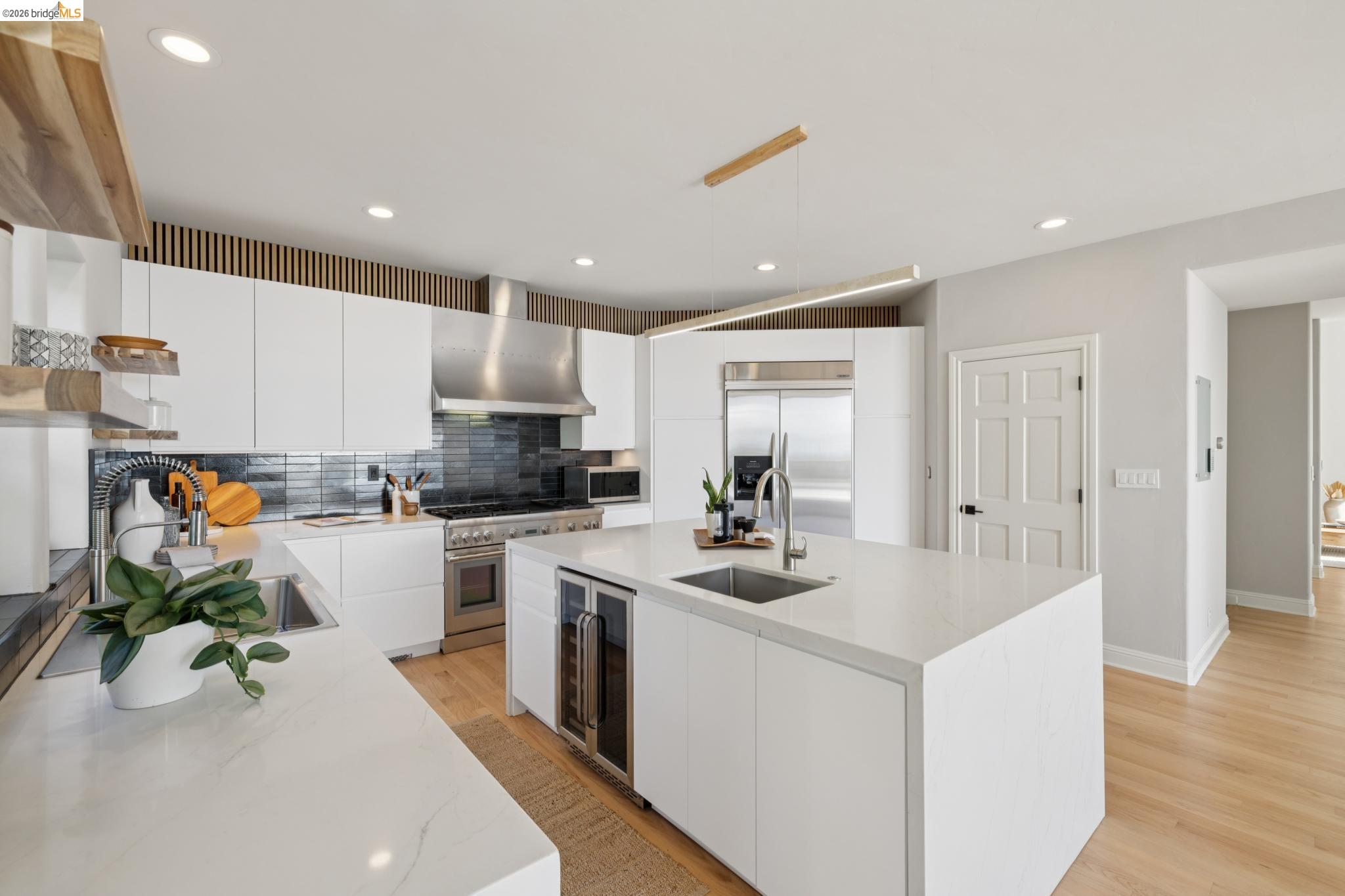 16030 Broadway Terrace