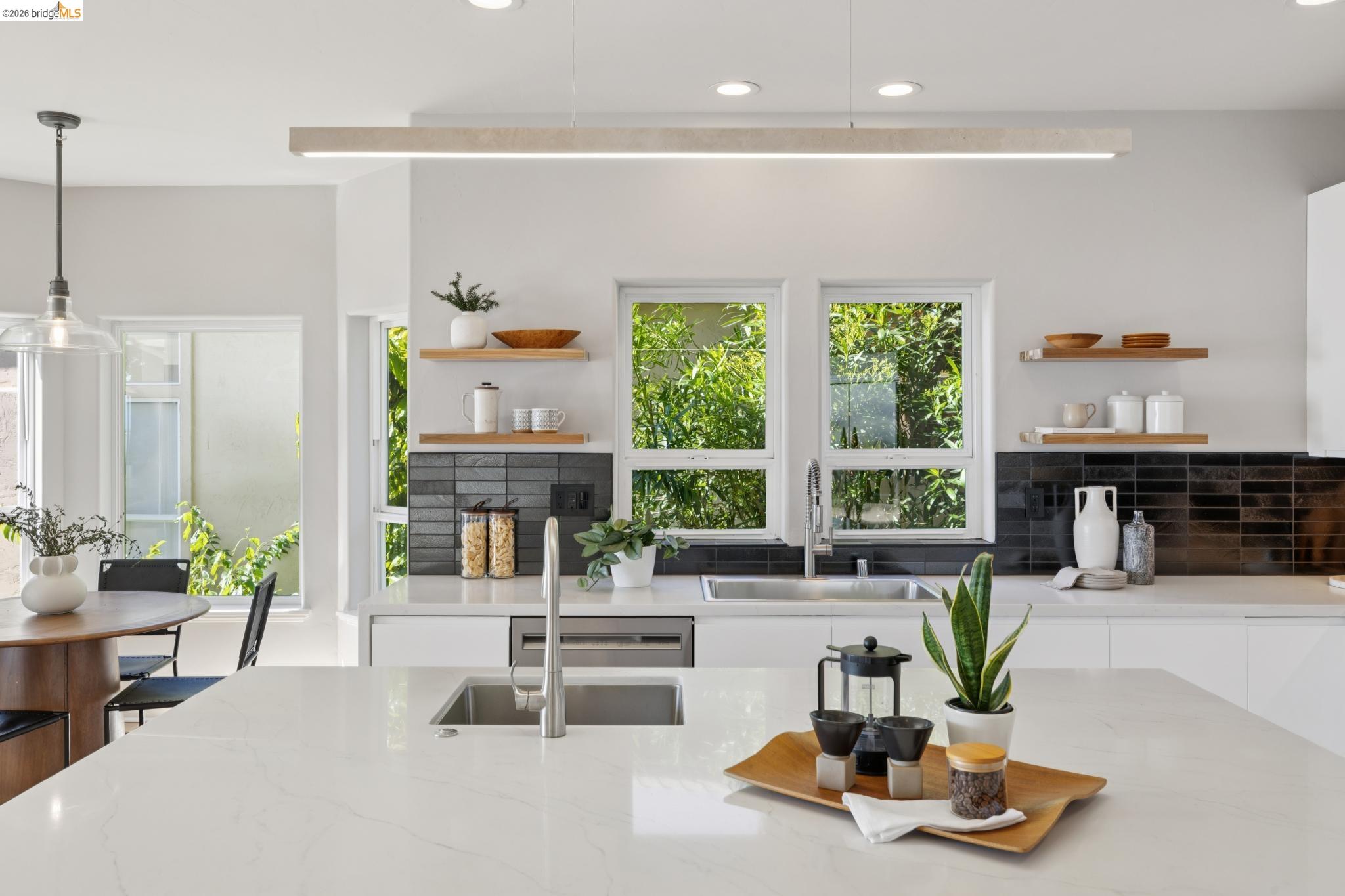 16030 Broadway Terrace