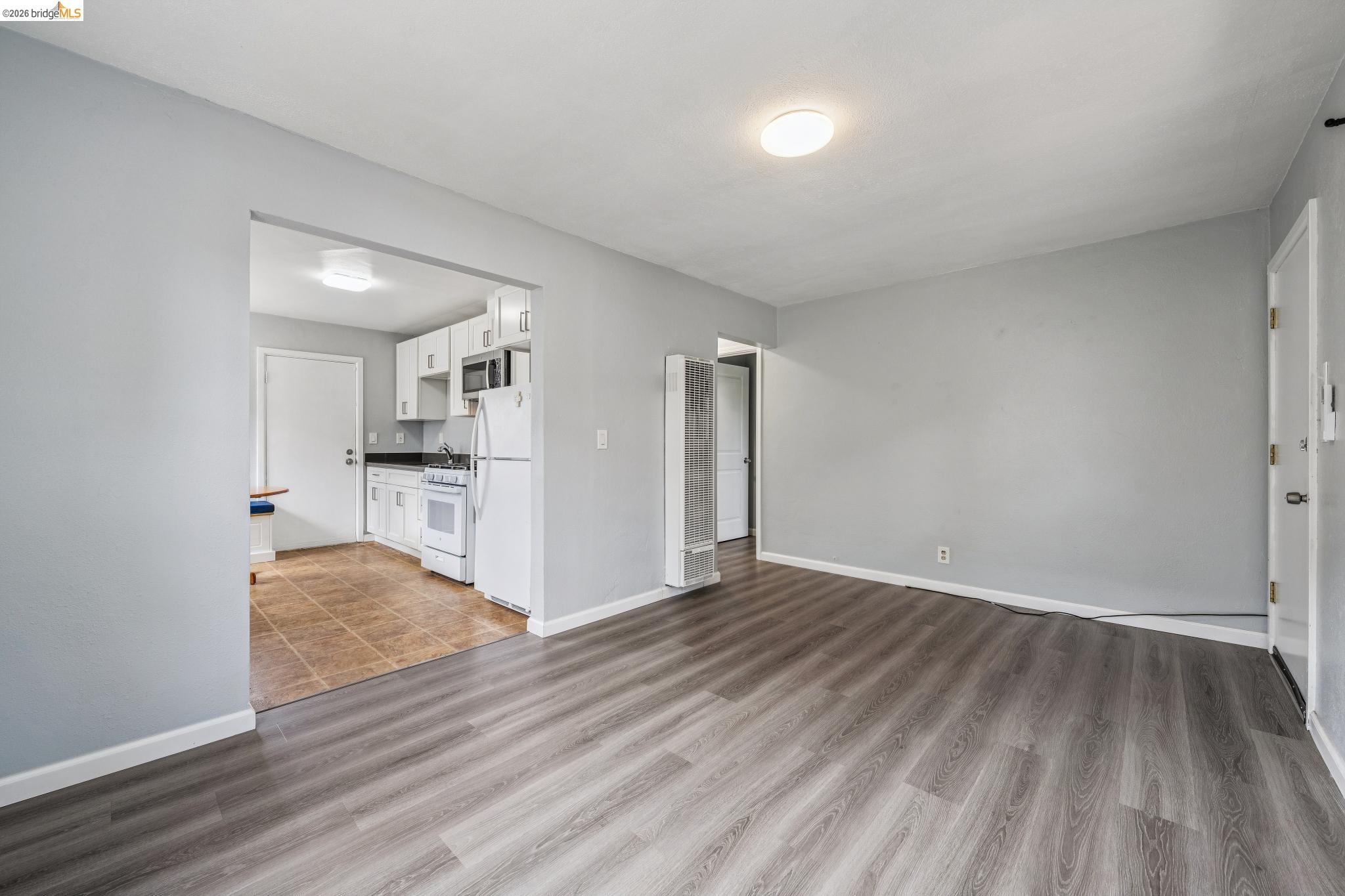 18 W Bissell Ave # 204