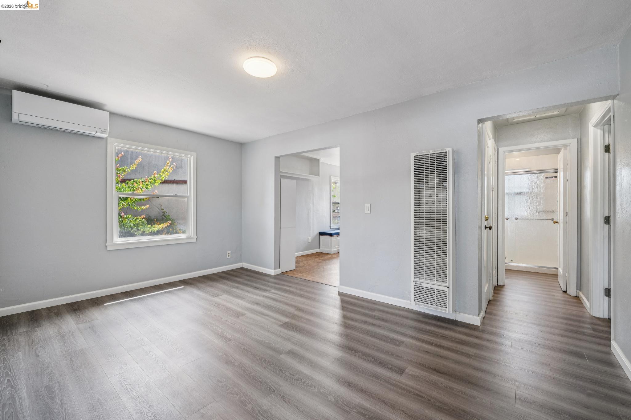 18 W Bissell Ave # 204
