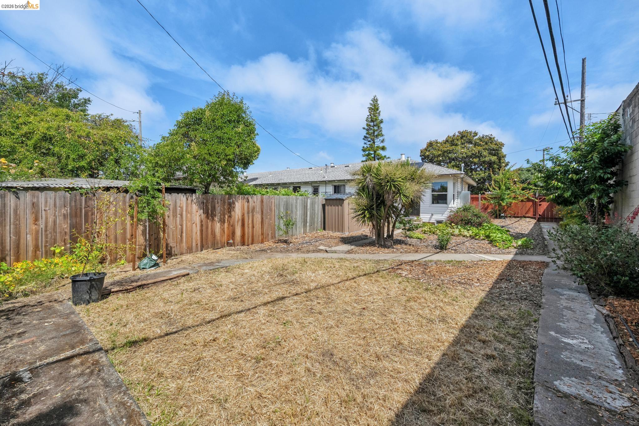 18 W Bissell Ave # 204