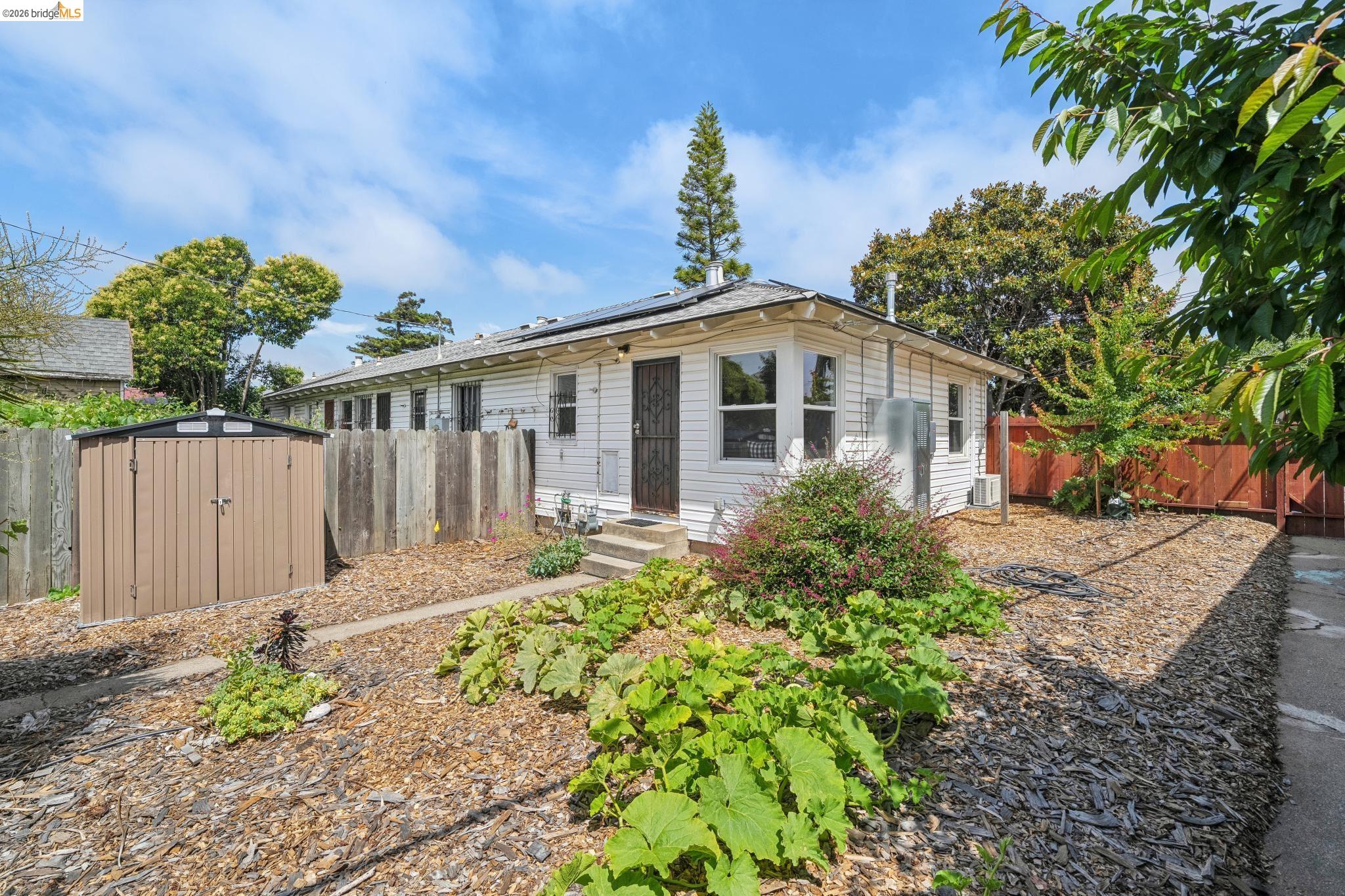 18 W Bissell Ave # 204
