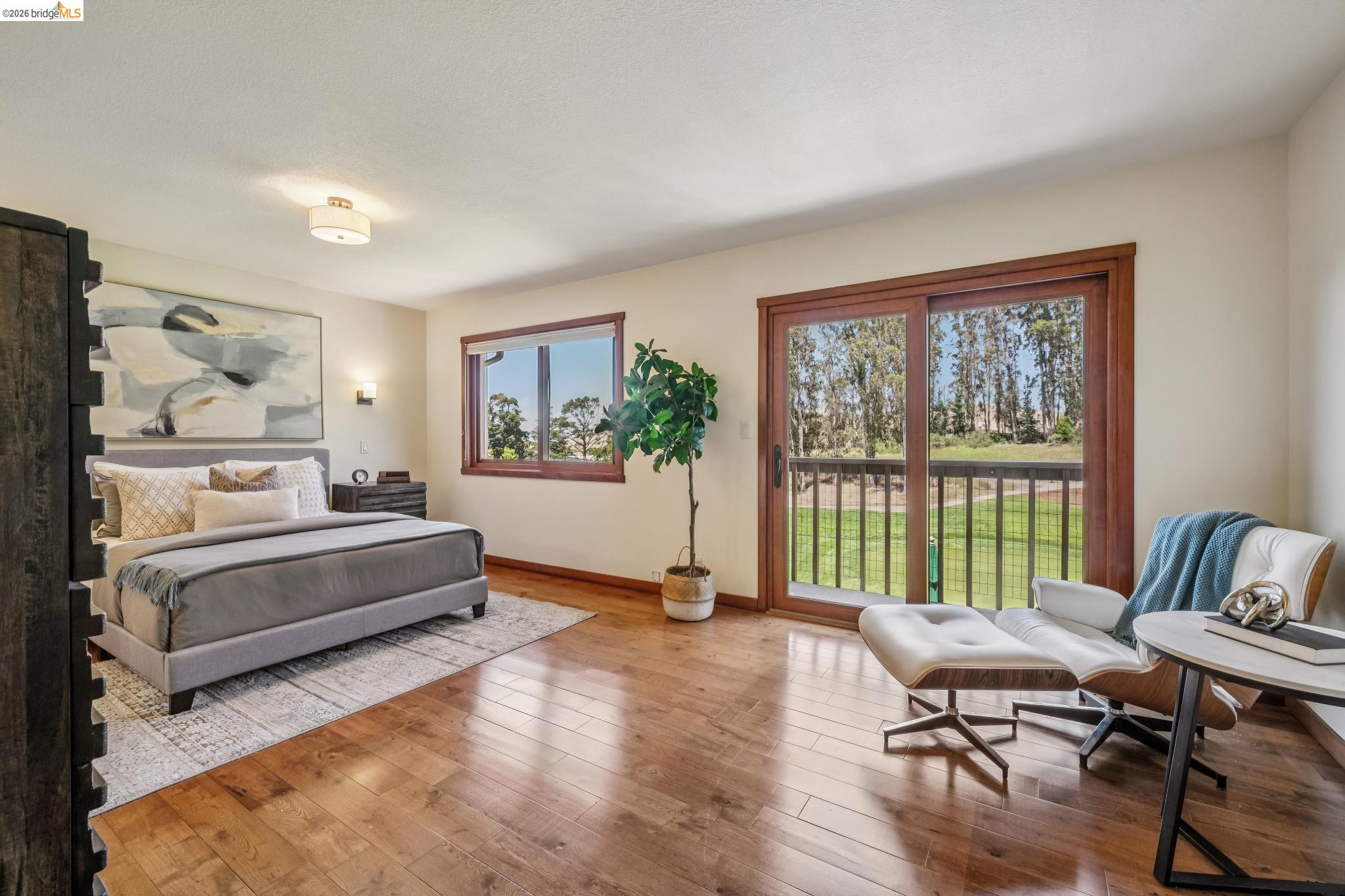 2206 Pinehurst Court