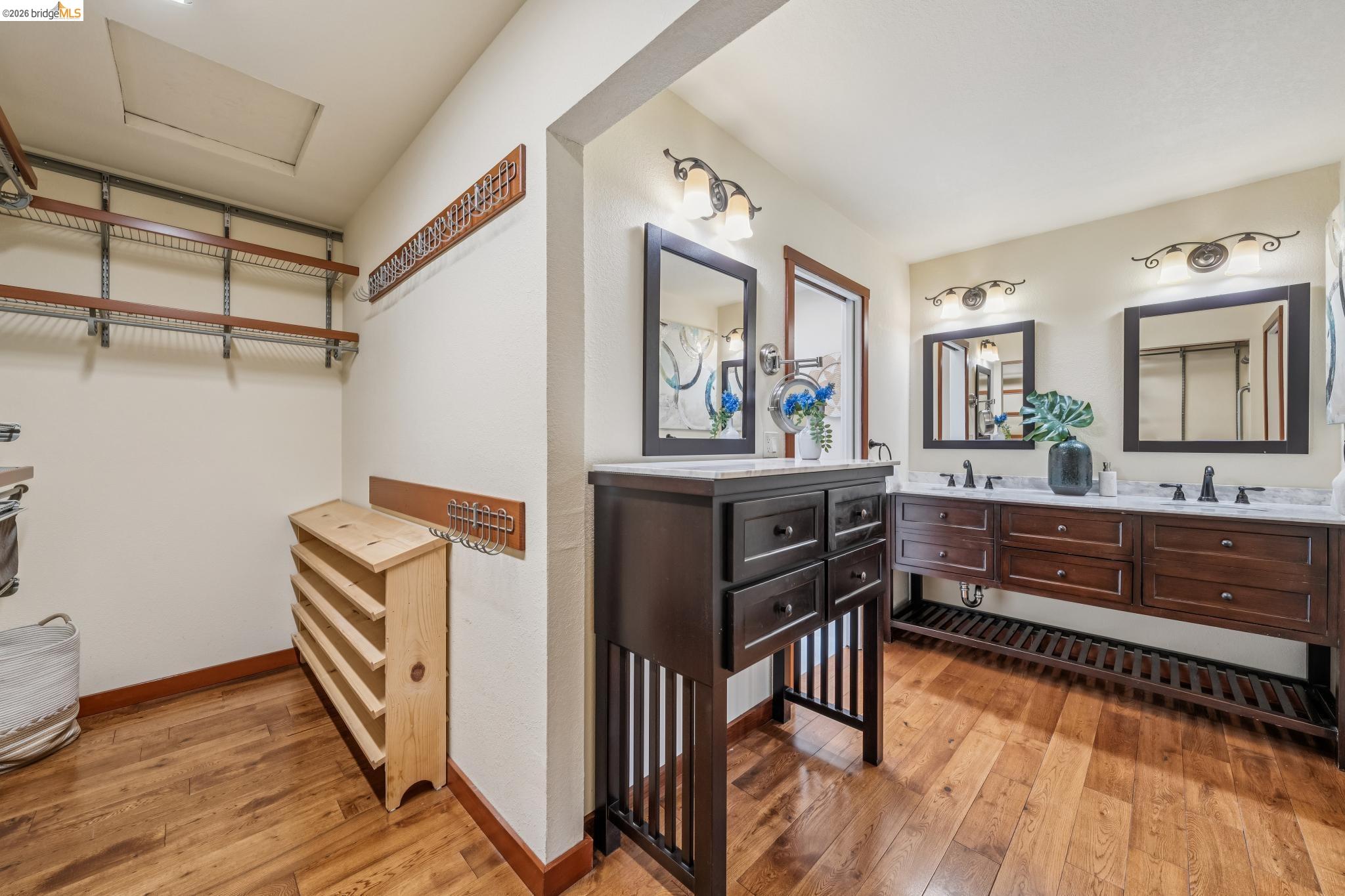 2206 Pinehurst Court