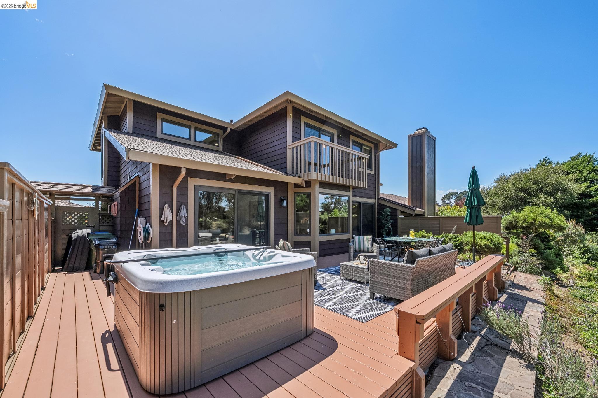 2206 Pinehurst Court