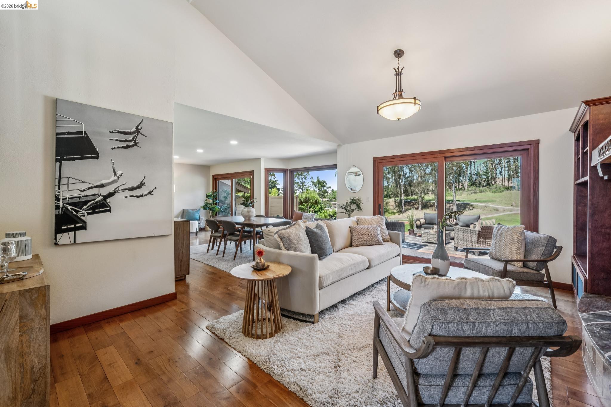 2206 Pinehurst Court