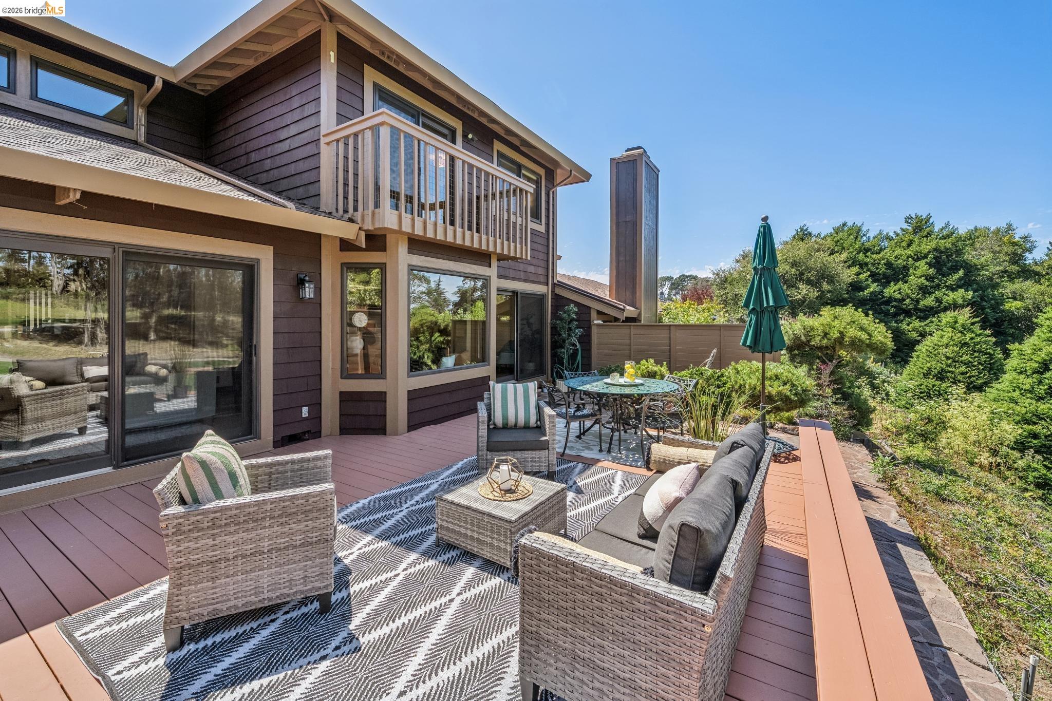 2206 Pinehurst Court