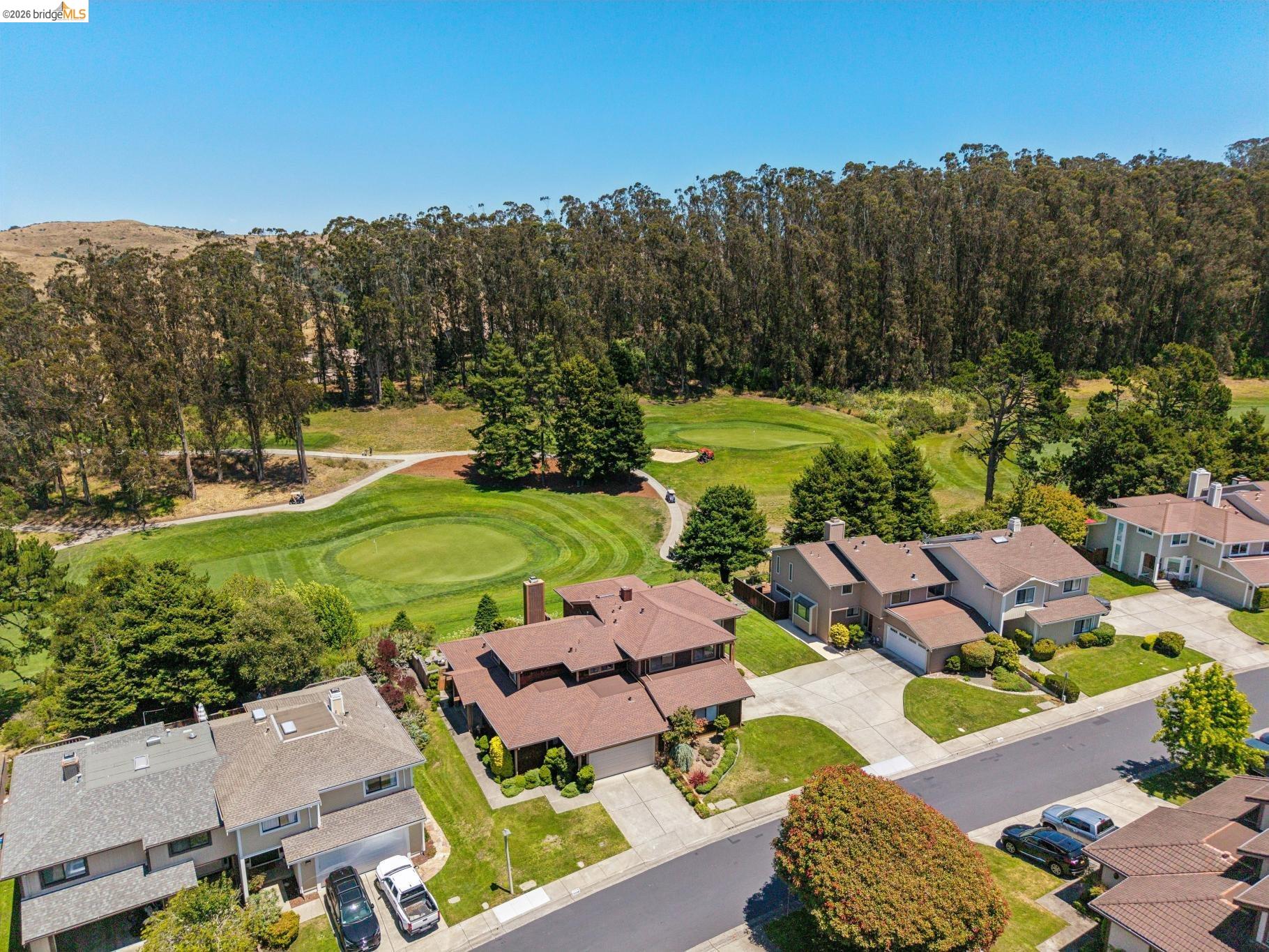 2206 Pinehurst Court