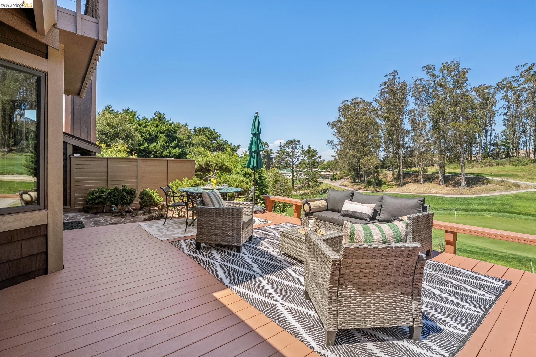 2206 Pinehurst Court