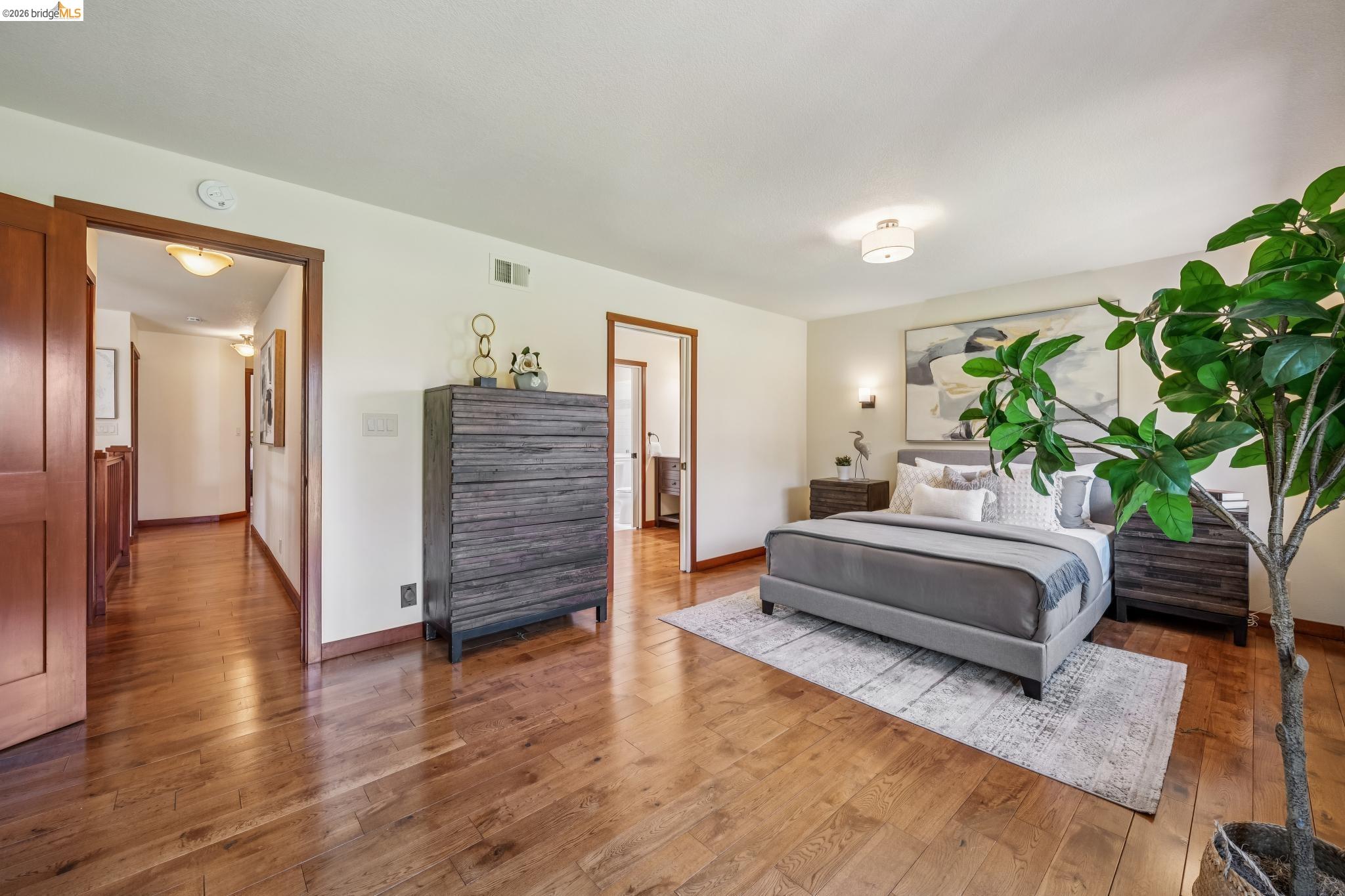 2206 Pinehurst Court