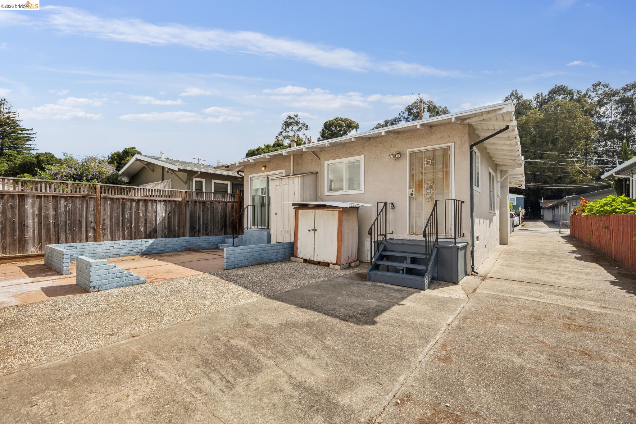 1147 Huff Ave
