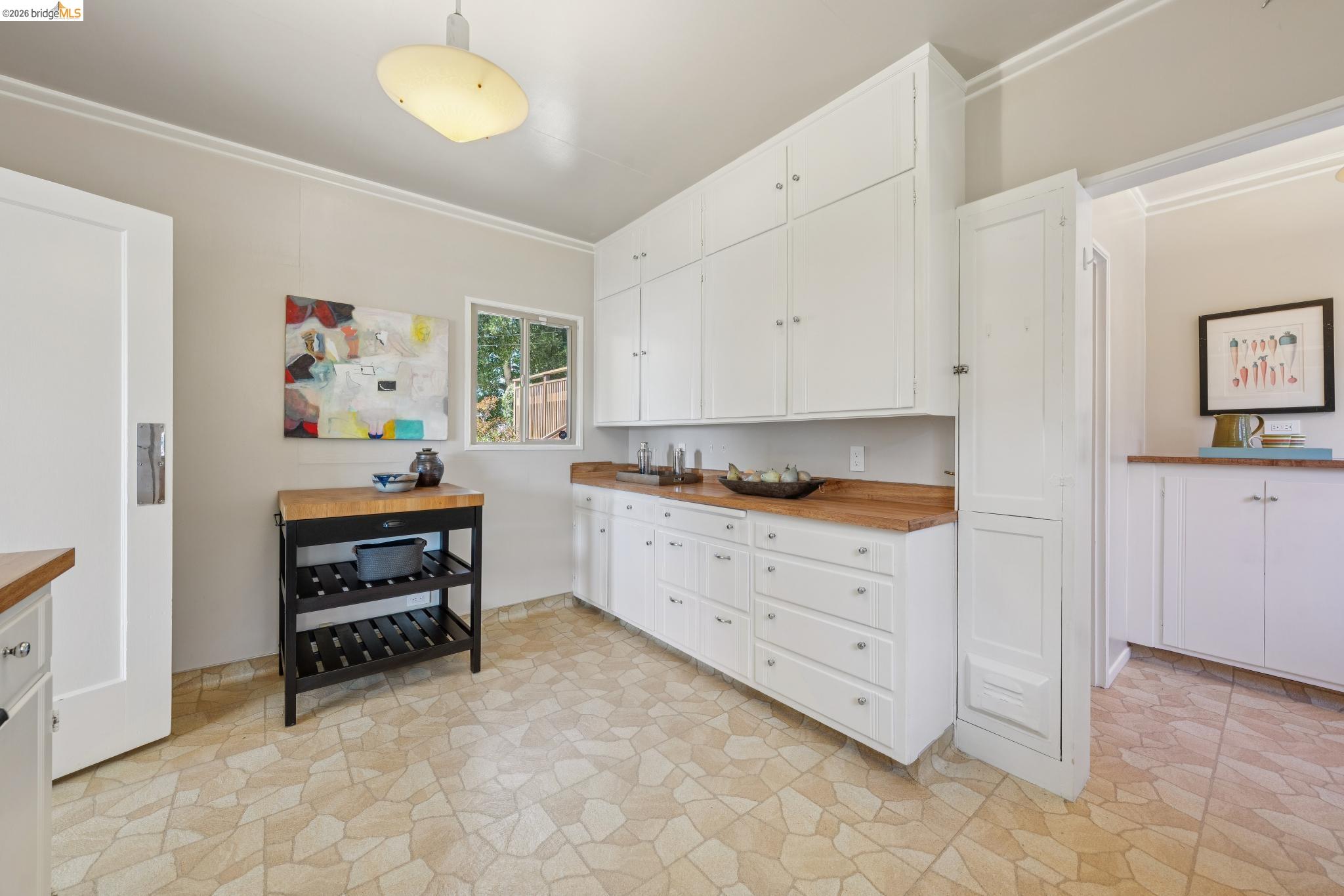 98 Fairlawn Drive