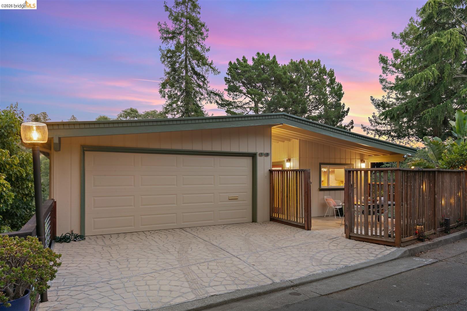 38 Drake Ln