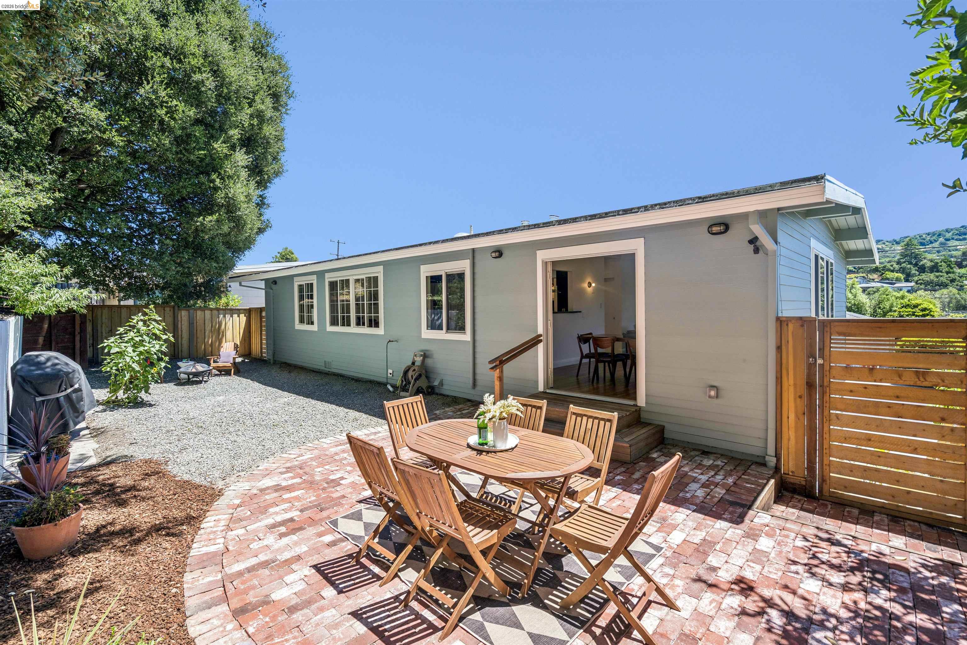 2825 Sheldon Drive