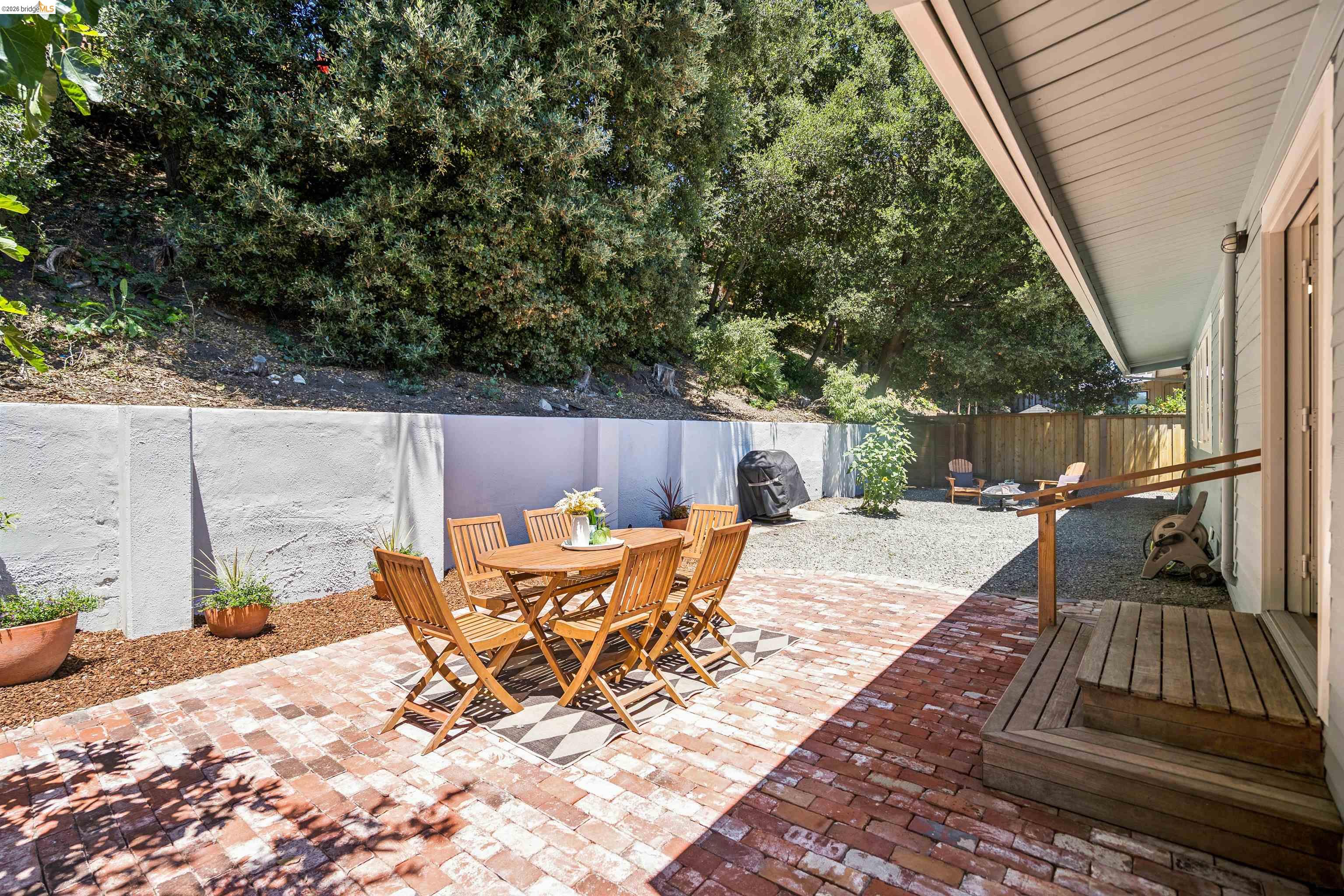 2825 Sheldon Drive