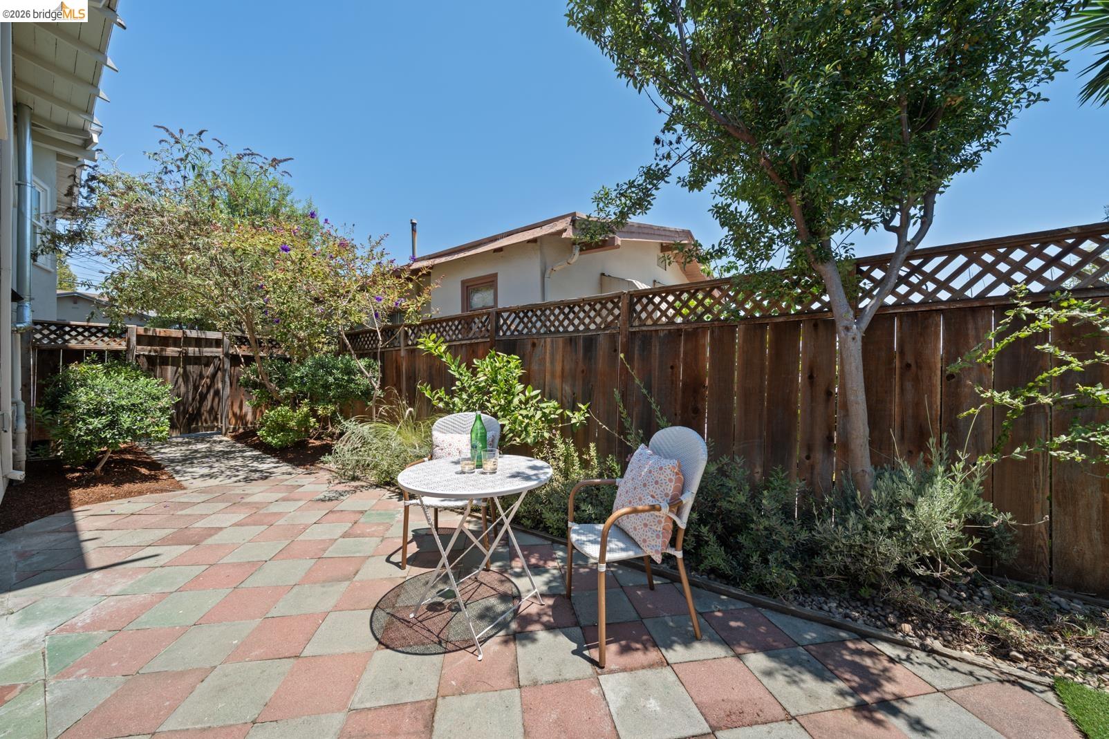 1751 E 38th Street