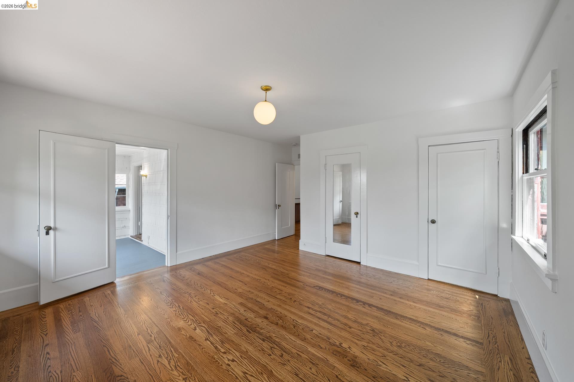 2714 Woolsey Street