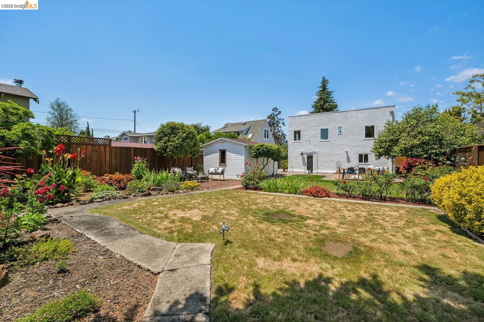 525 Dowling Blvd.