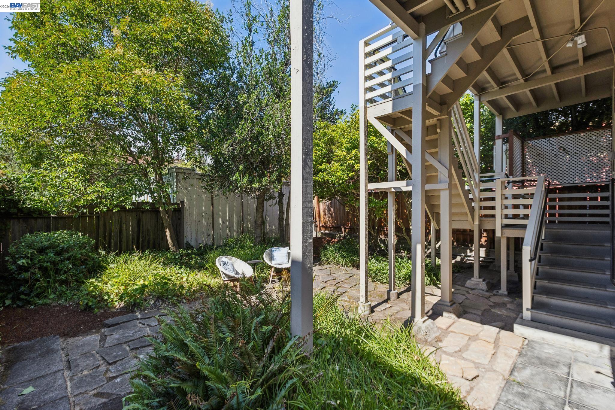 2607 Alcatraz Ave