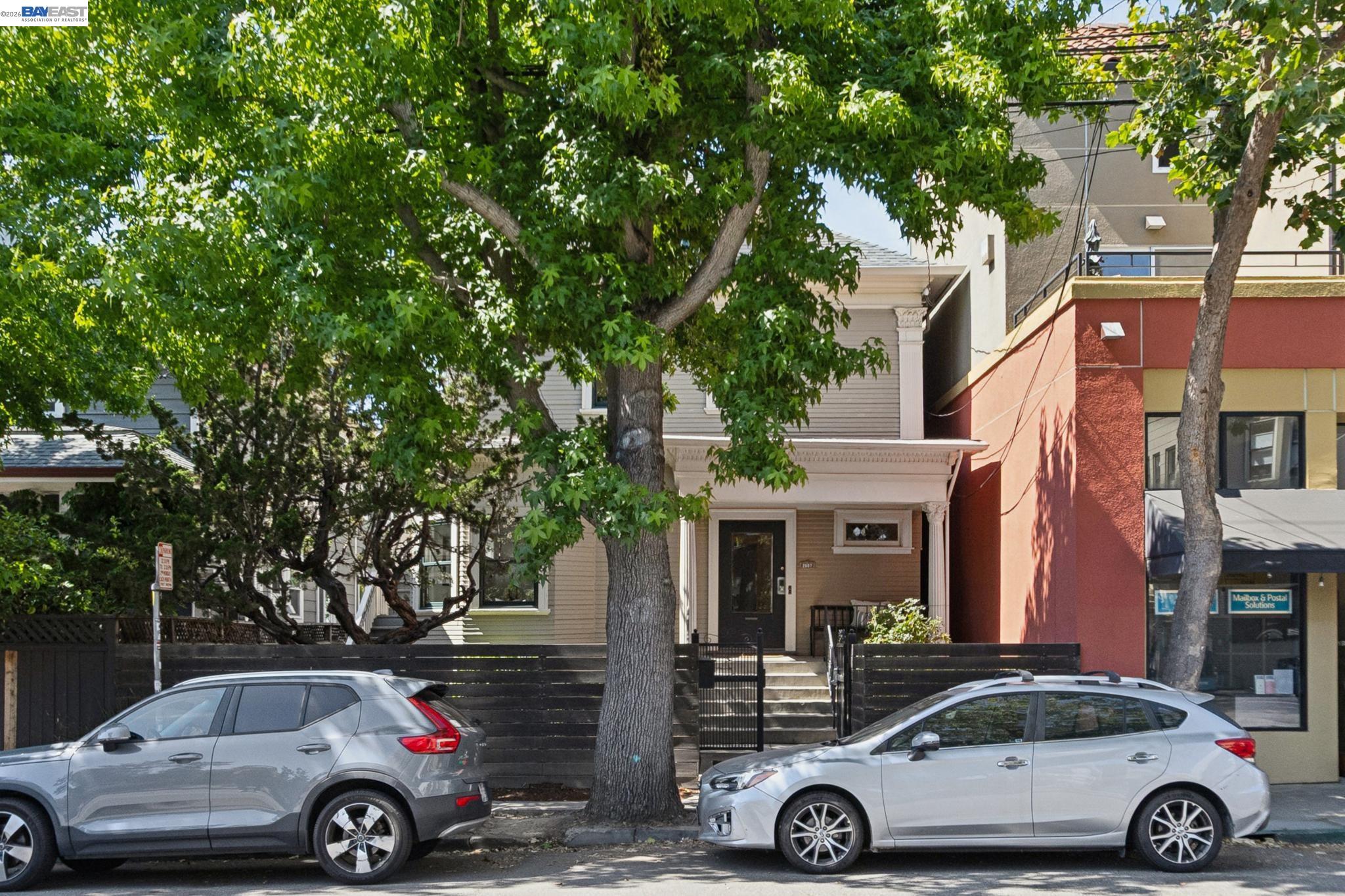 2607 Alcatraz Ave