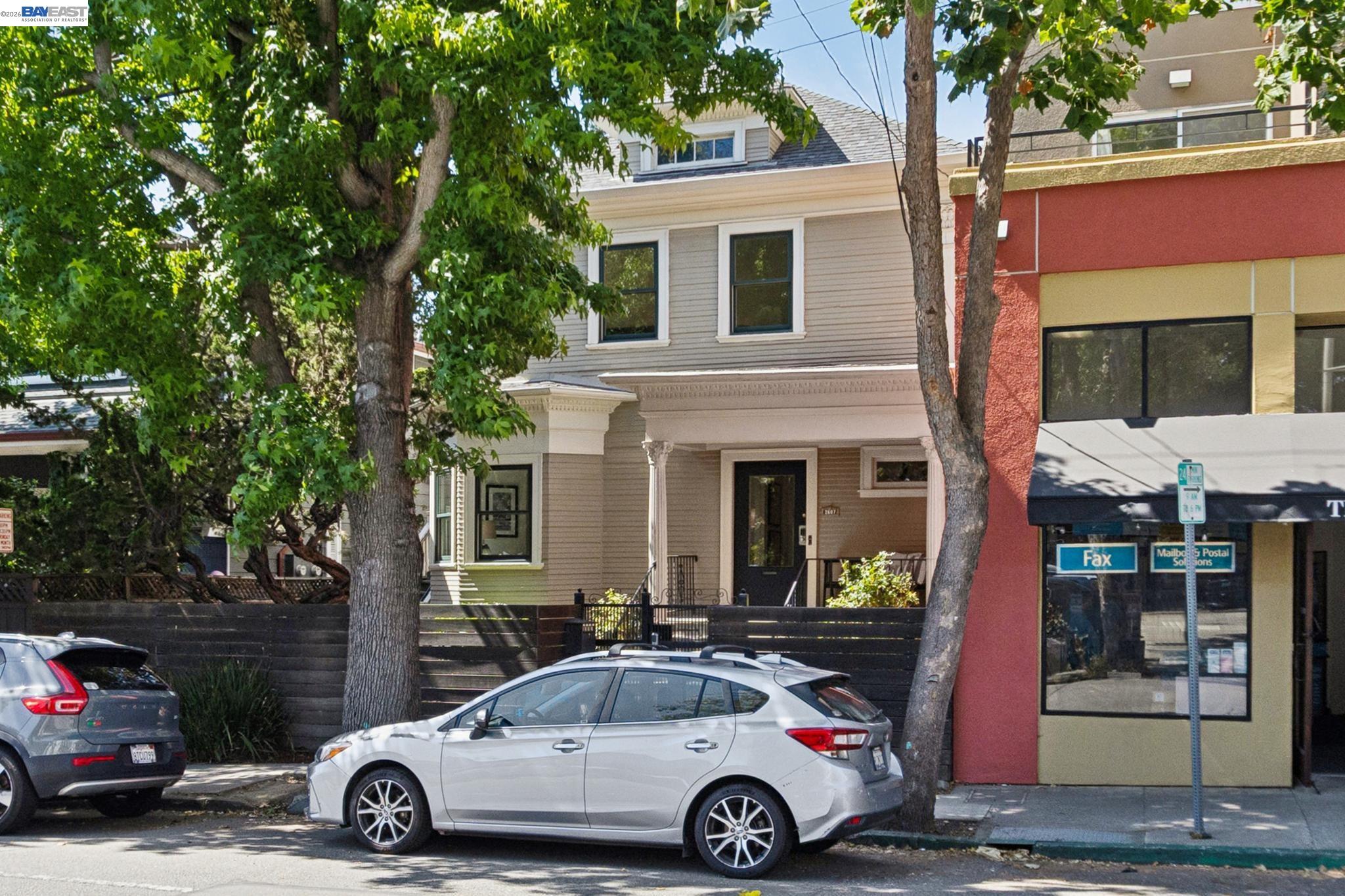 2607 Alcatraz Ave
