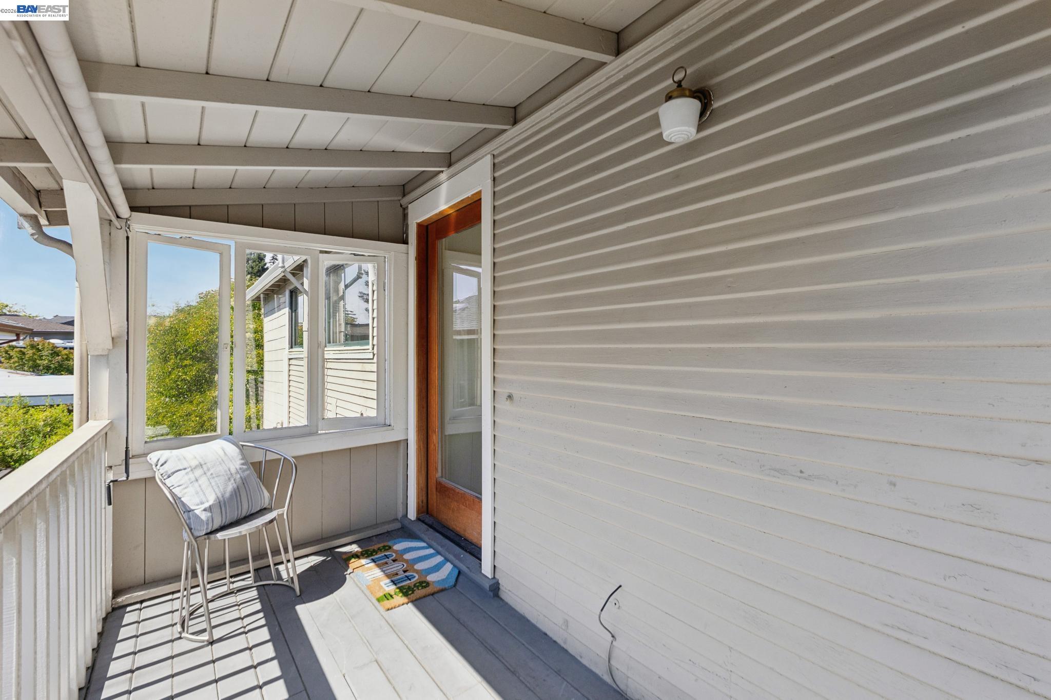 2607 Alcatraz Ave
