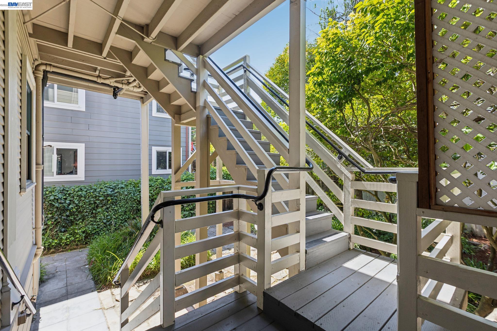 2607 Alcatraz Ave