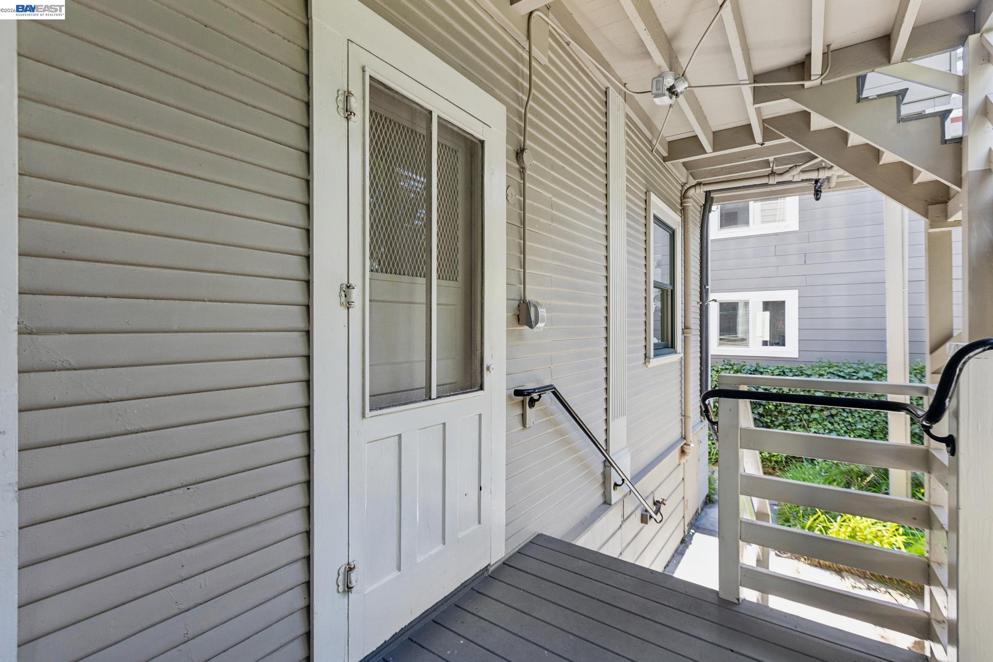 2607 Alcatraz Ave