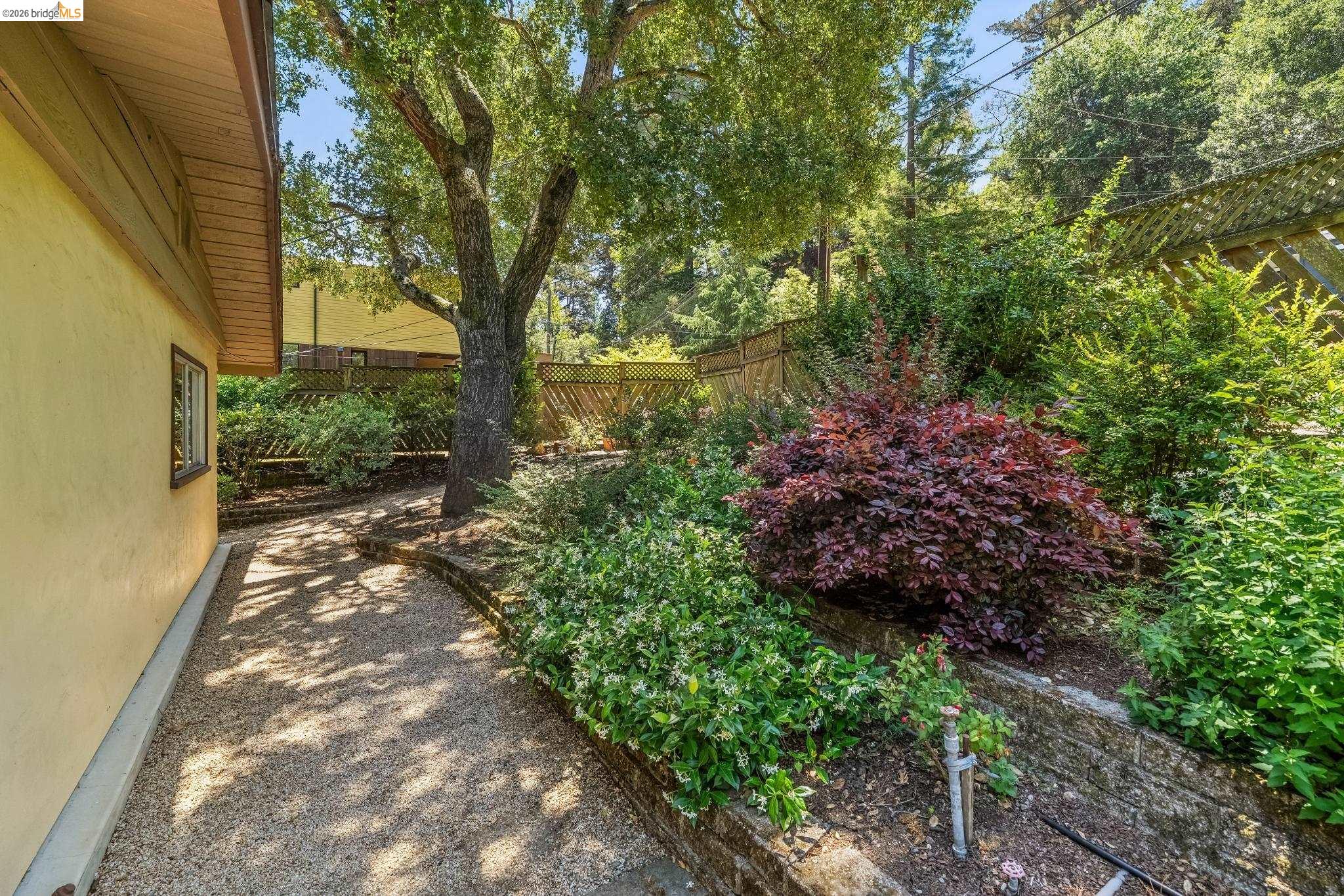7200 Saroni Drive