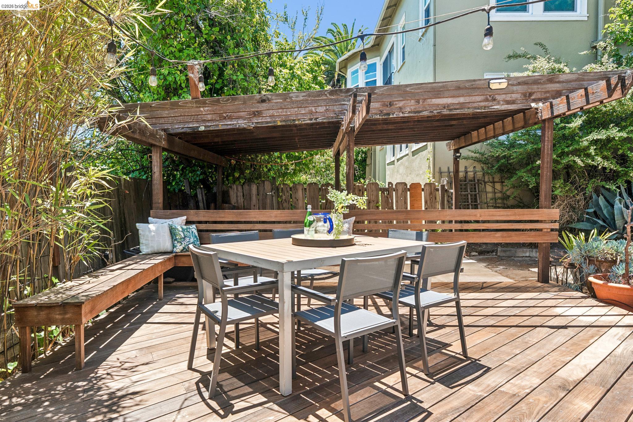 455 Lagunitas Ave