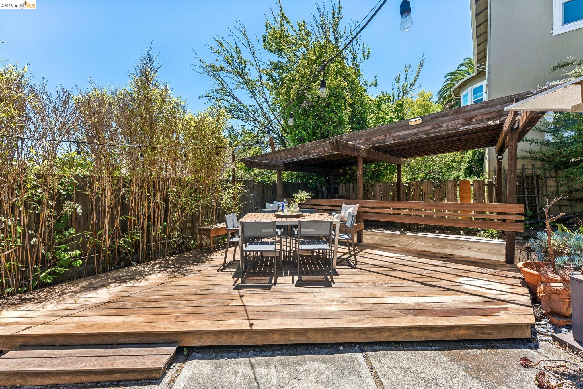 455 Lagunitas Ave