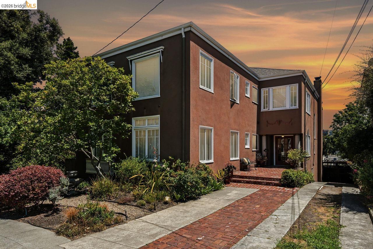 455 Lagunitas Ave