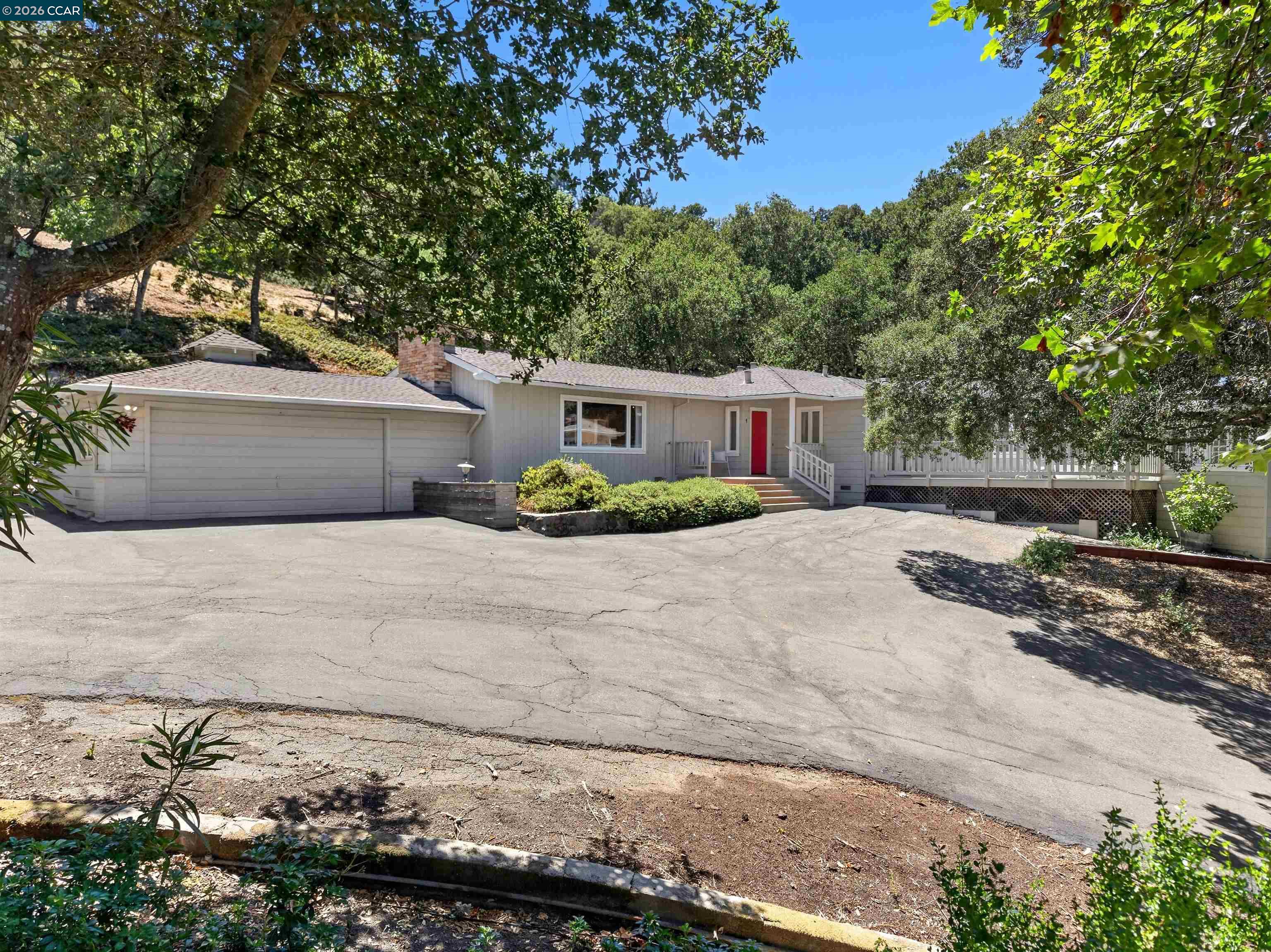1 Greenwood Ct