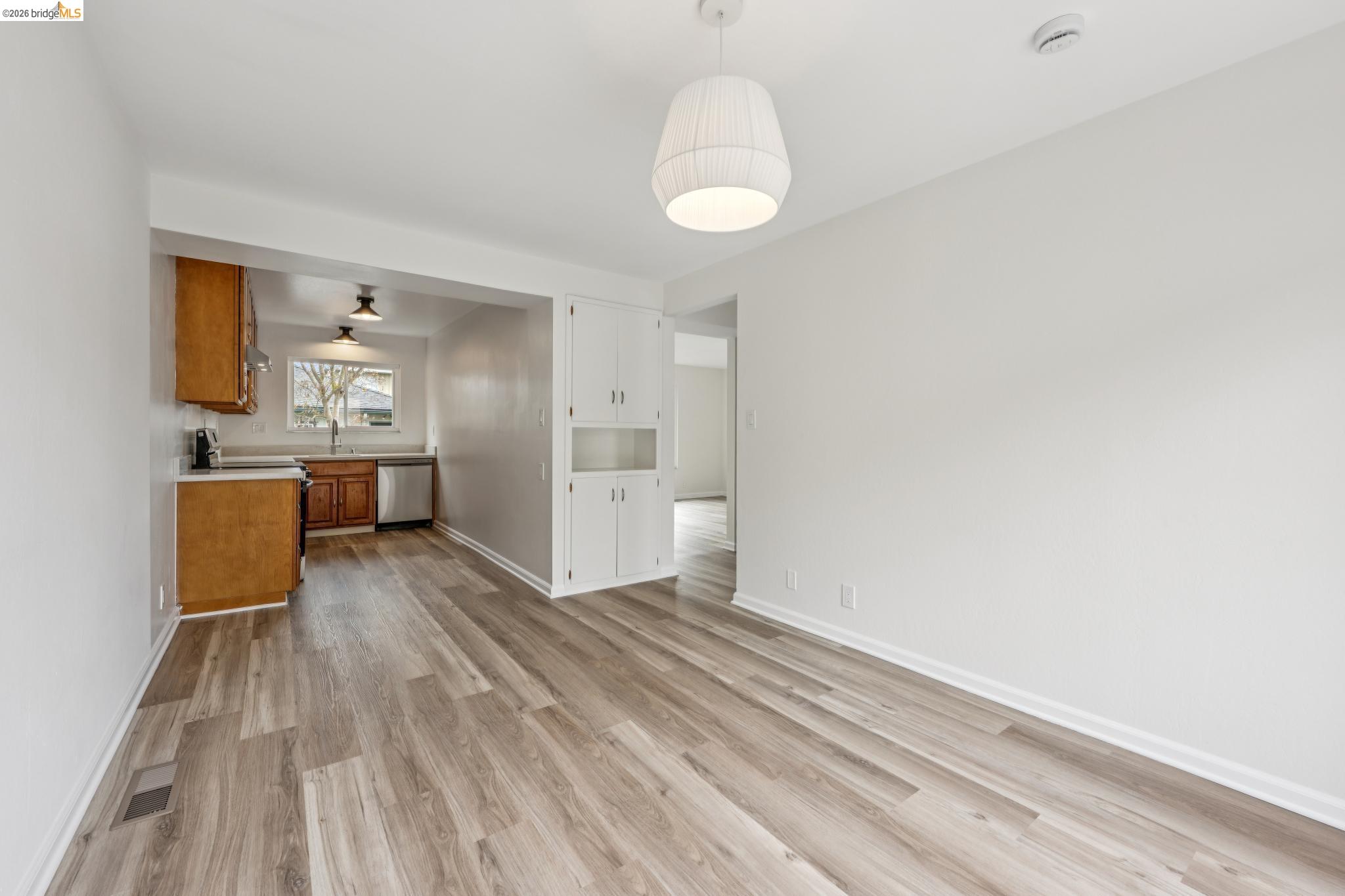 1221-1223 Elm St