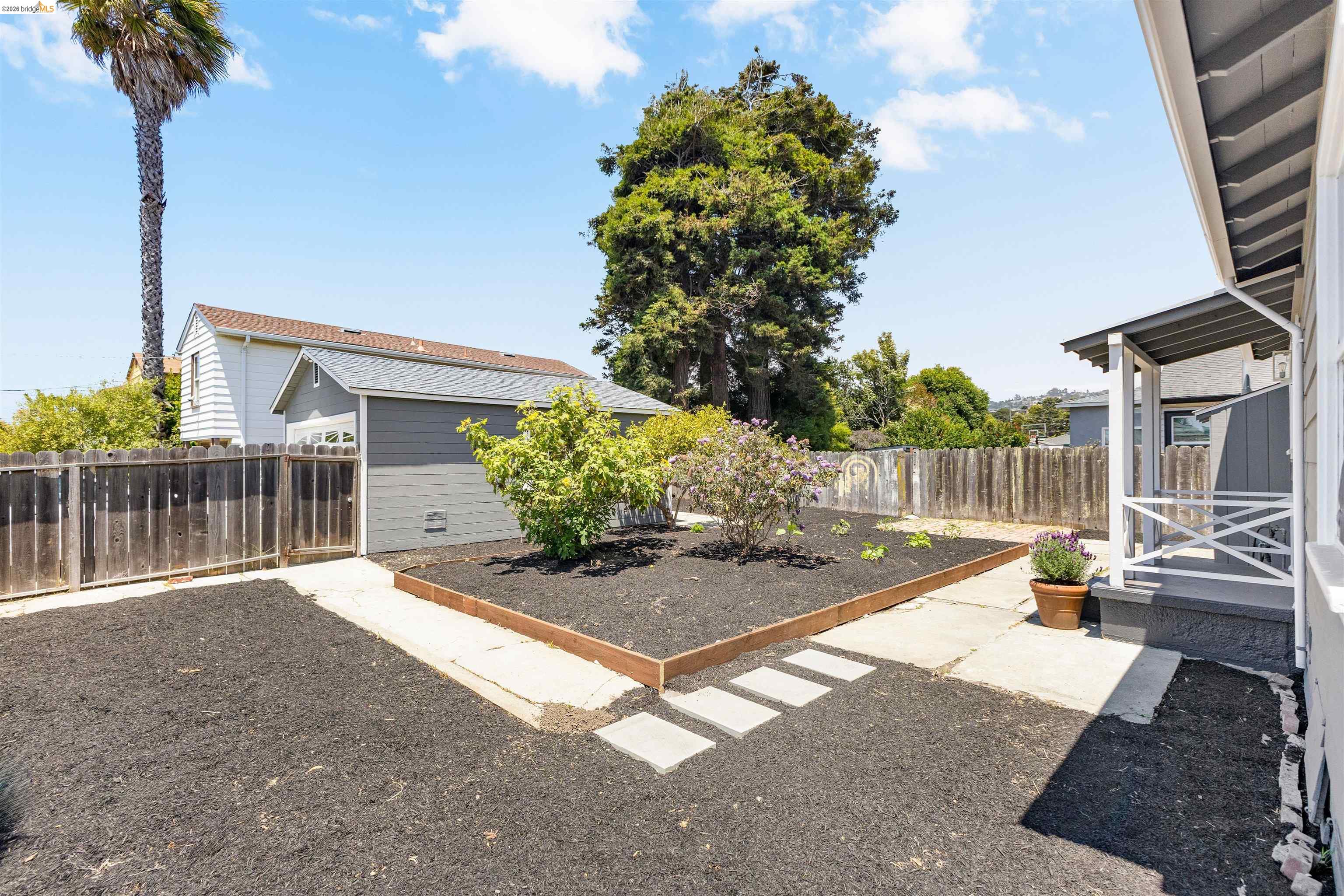 5101 Tehama Ave