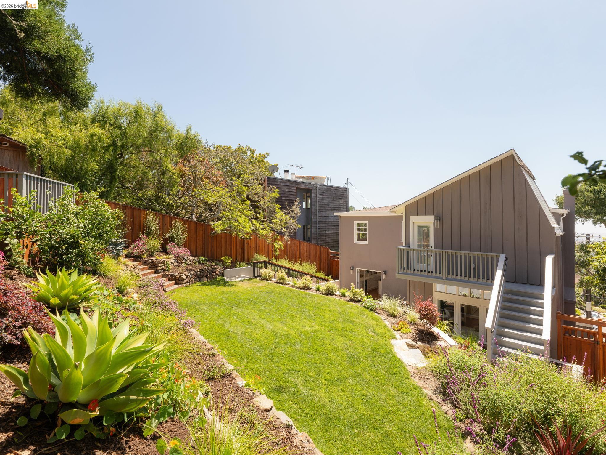 1001 Cragmont Avenue