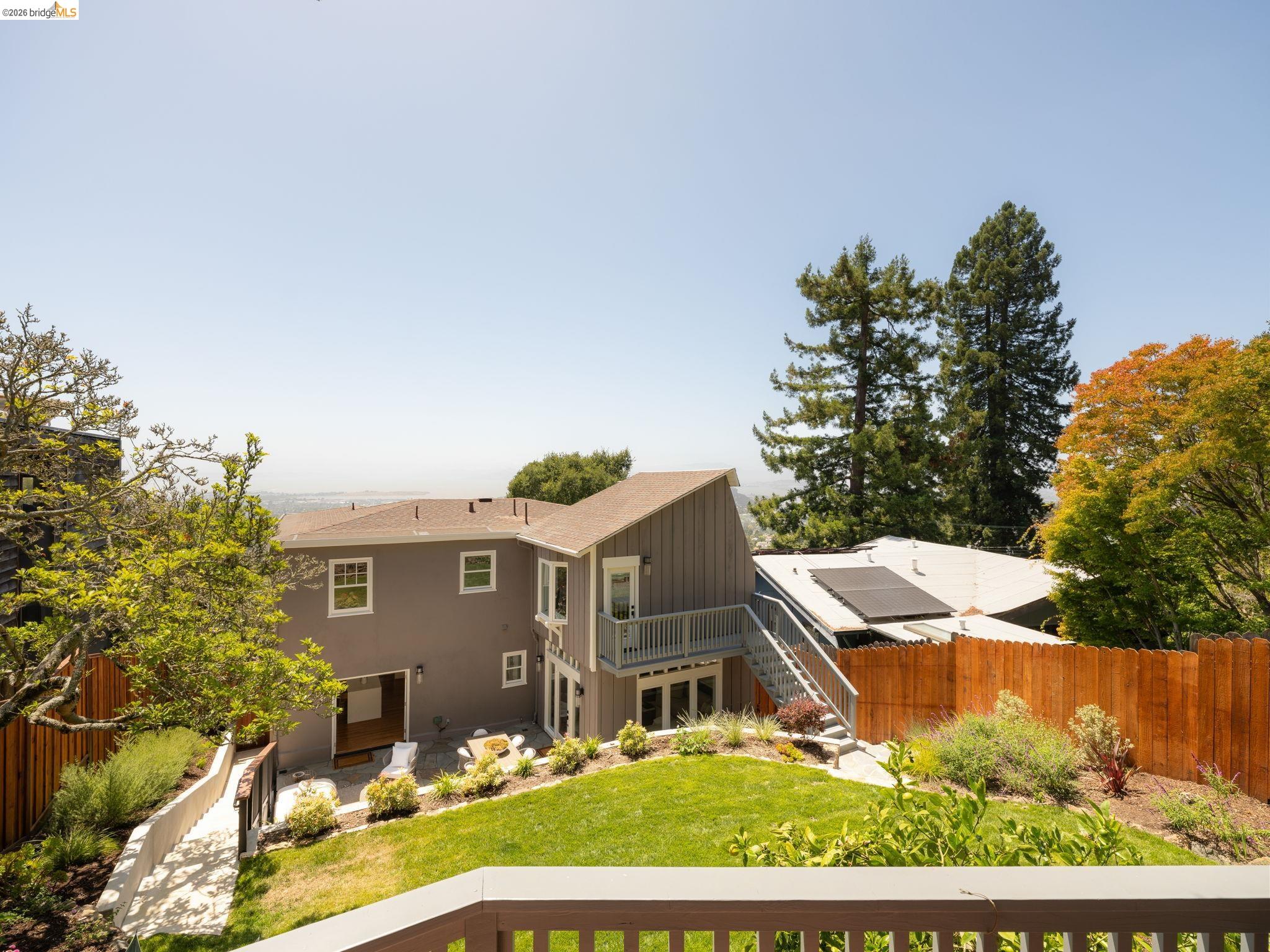 1001 Cragmont Avenue