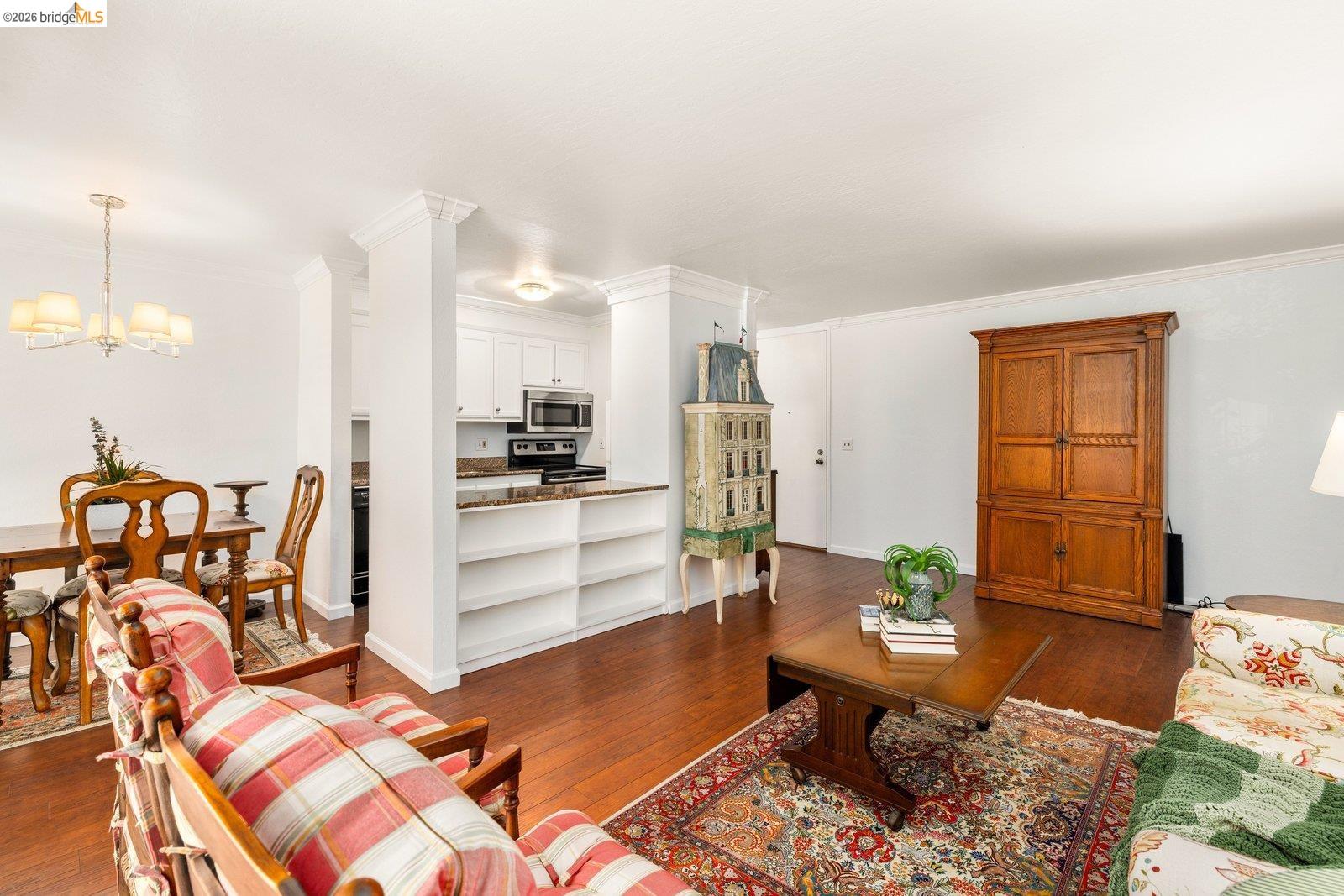 551 Jean St # 309