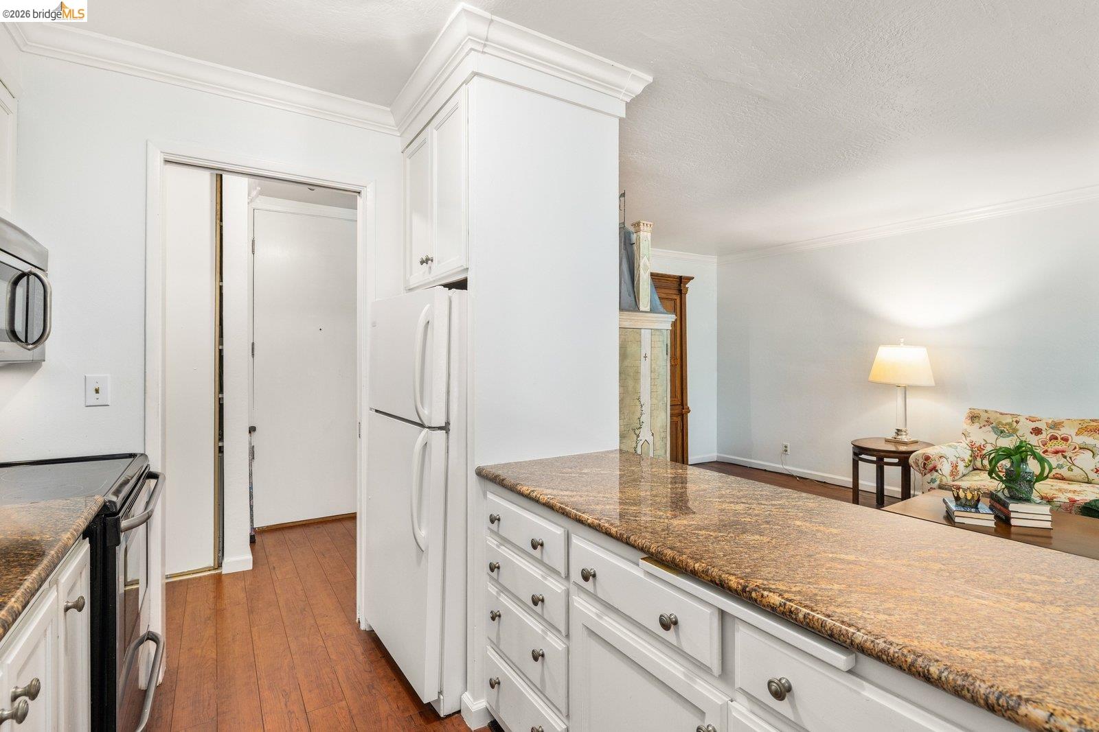 551 Jean St # 309