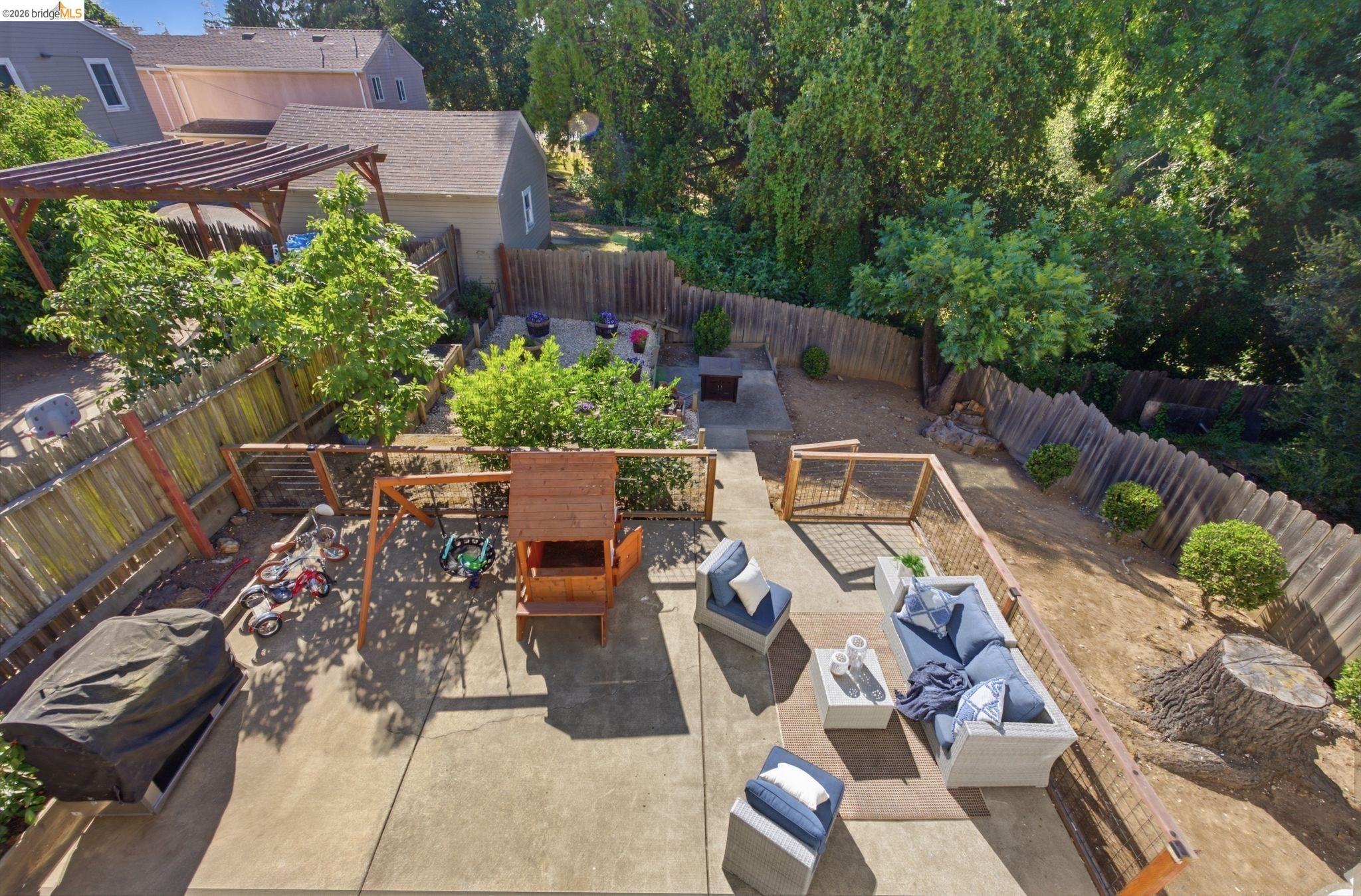 3917 Columbian Dr