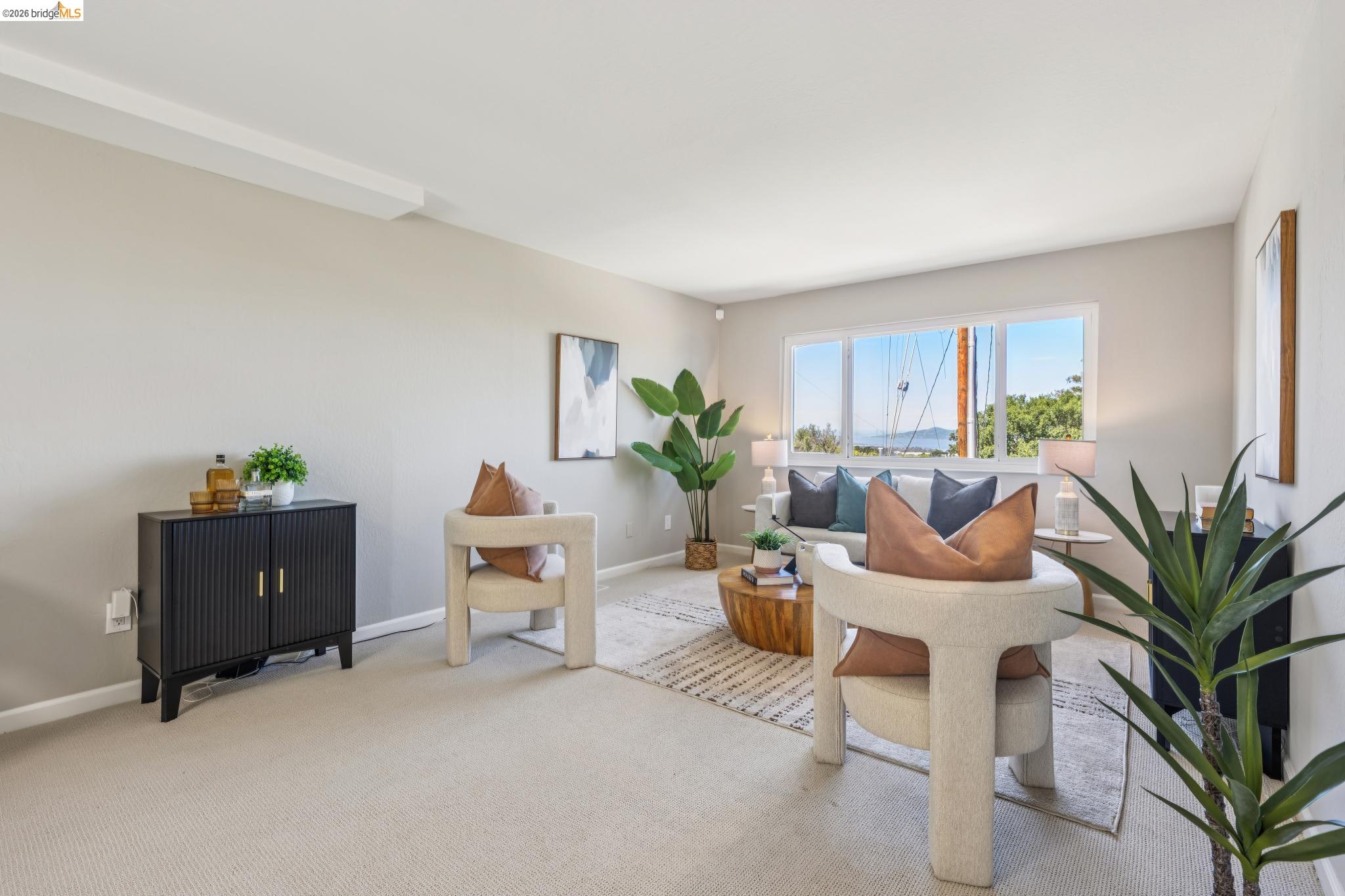 2328 Carquinez Ave