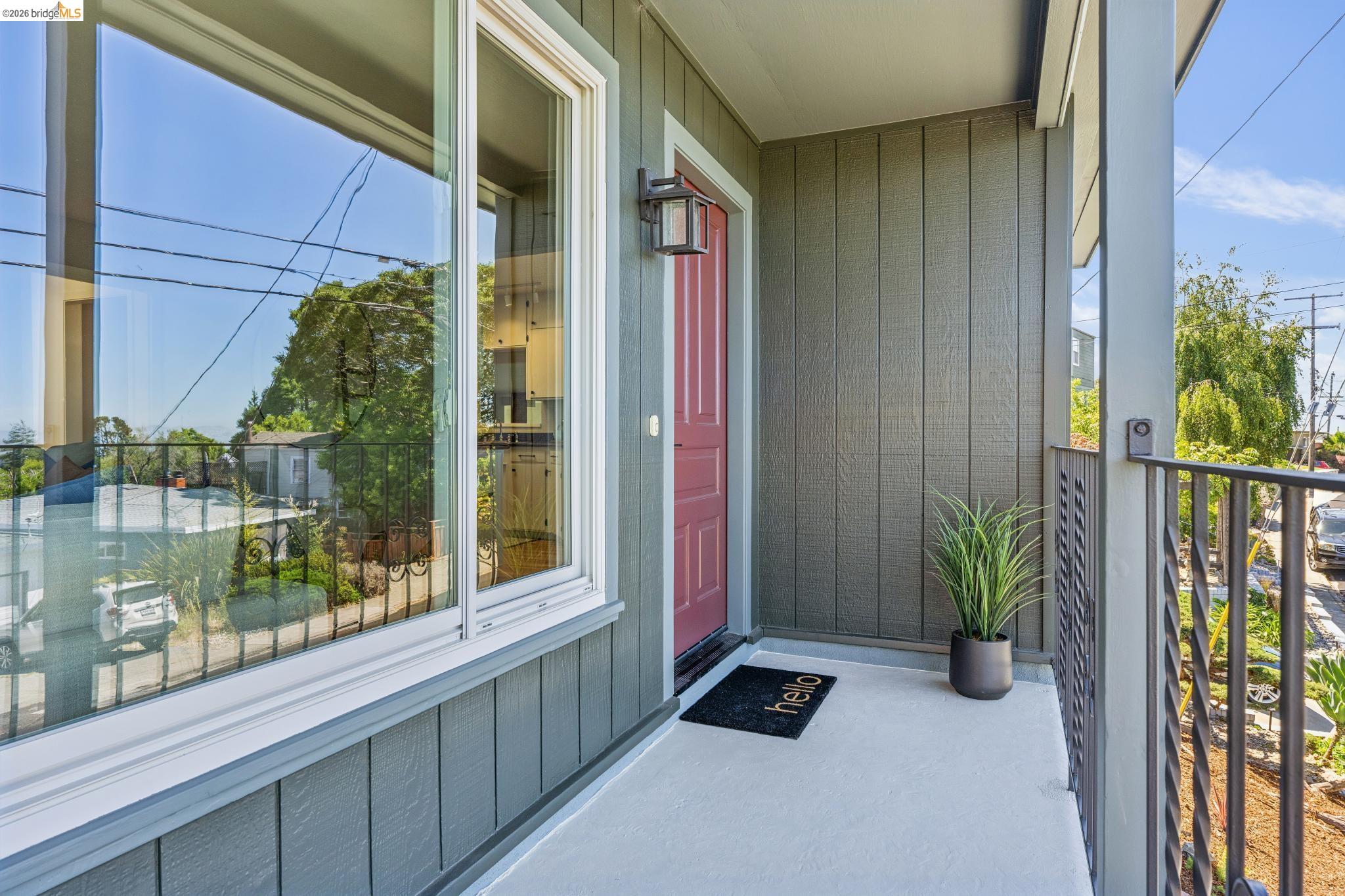 2328 Carquinez Ave